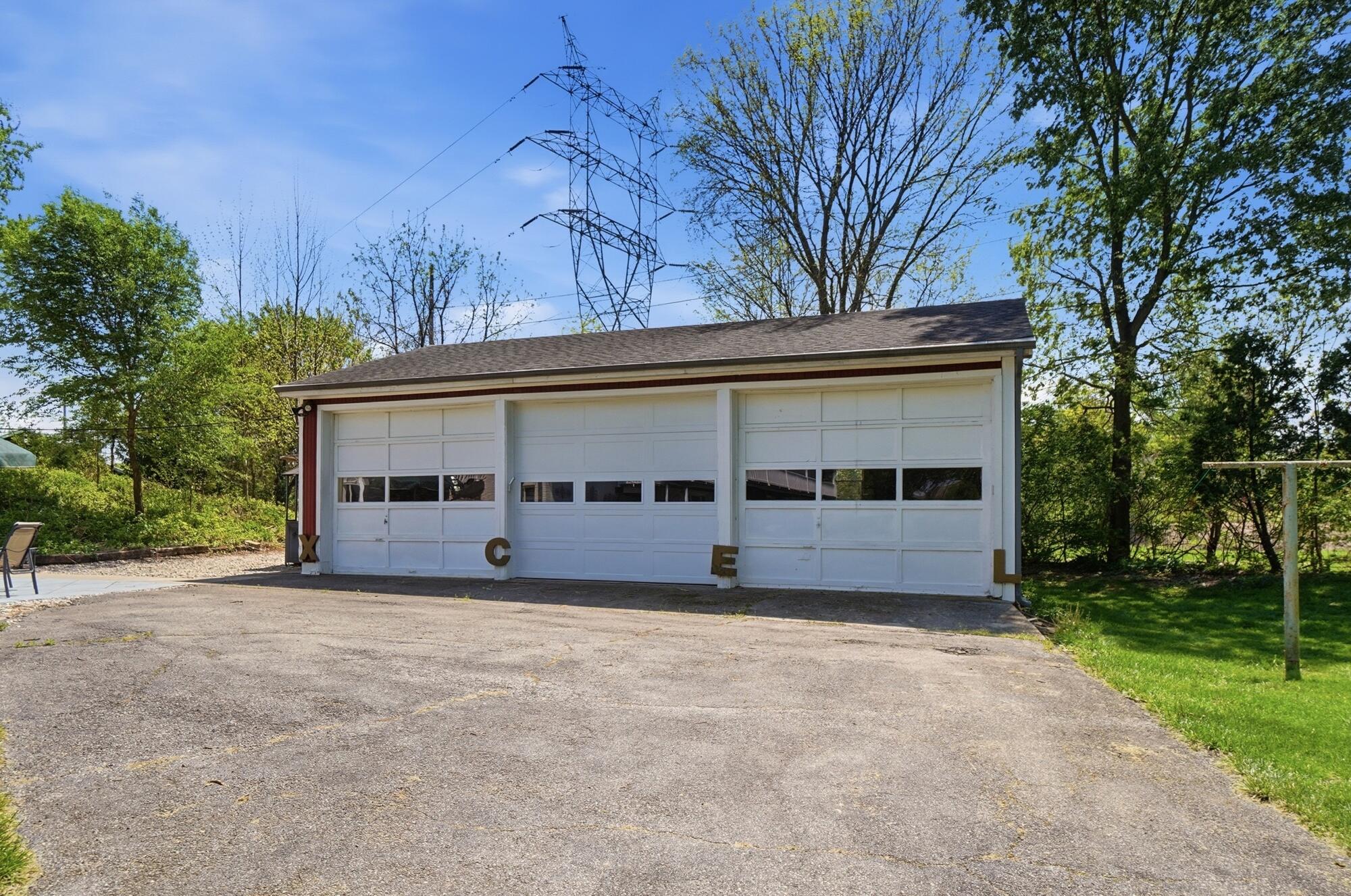 1760 Evanston Road, Tipp City, Ohio 45371