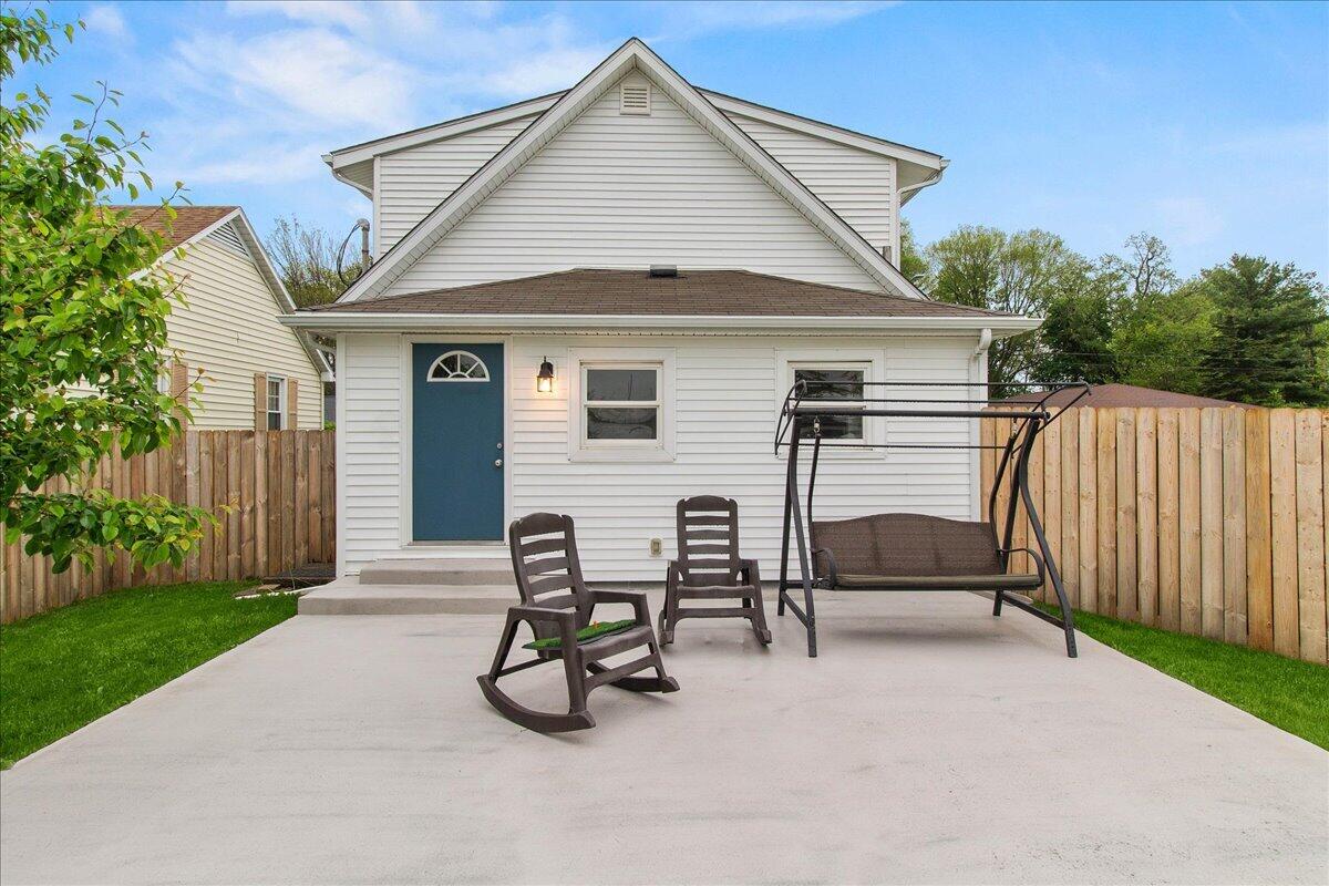 132 Richard Avenue, Bellefontaine, Ohio 43311