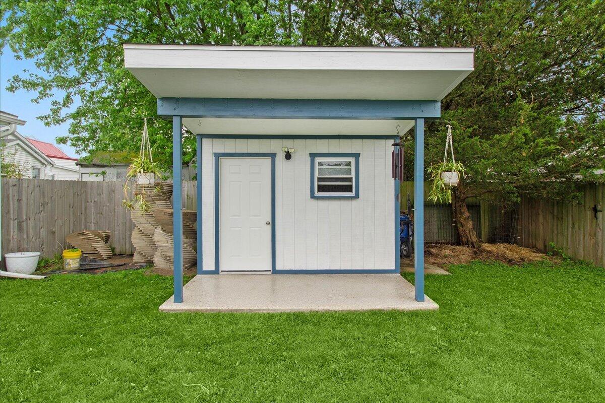 132 Richard Avenue, Bellefontaine, Ohio 43311