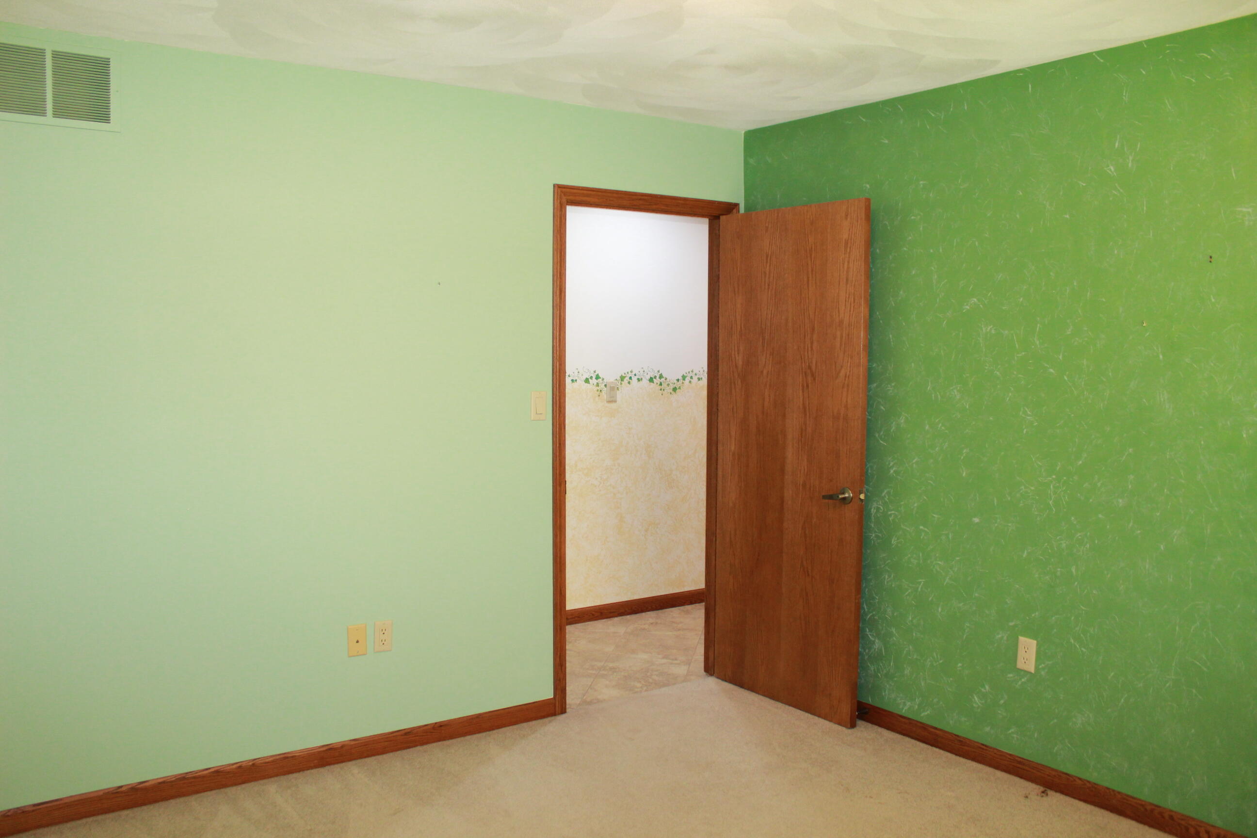 2033 Callaway Court, Versailles, Ohio 45380