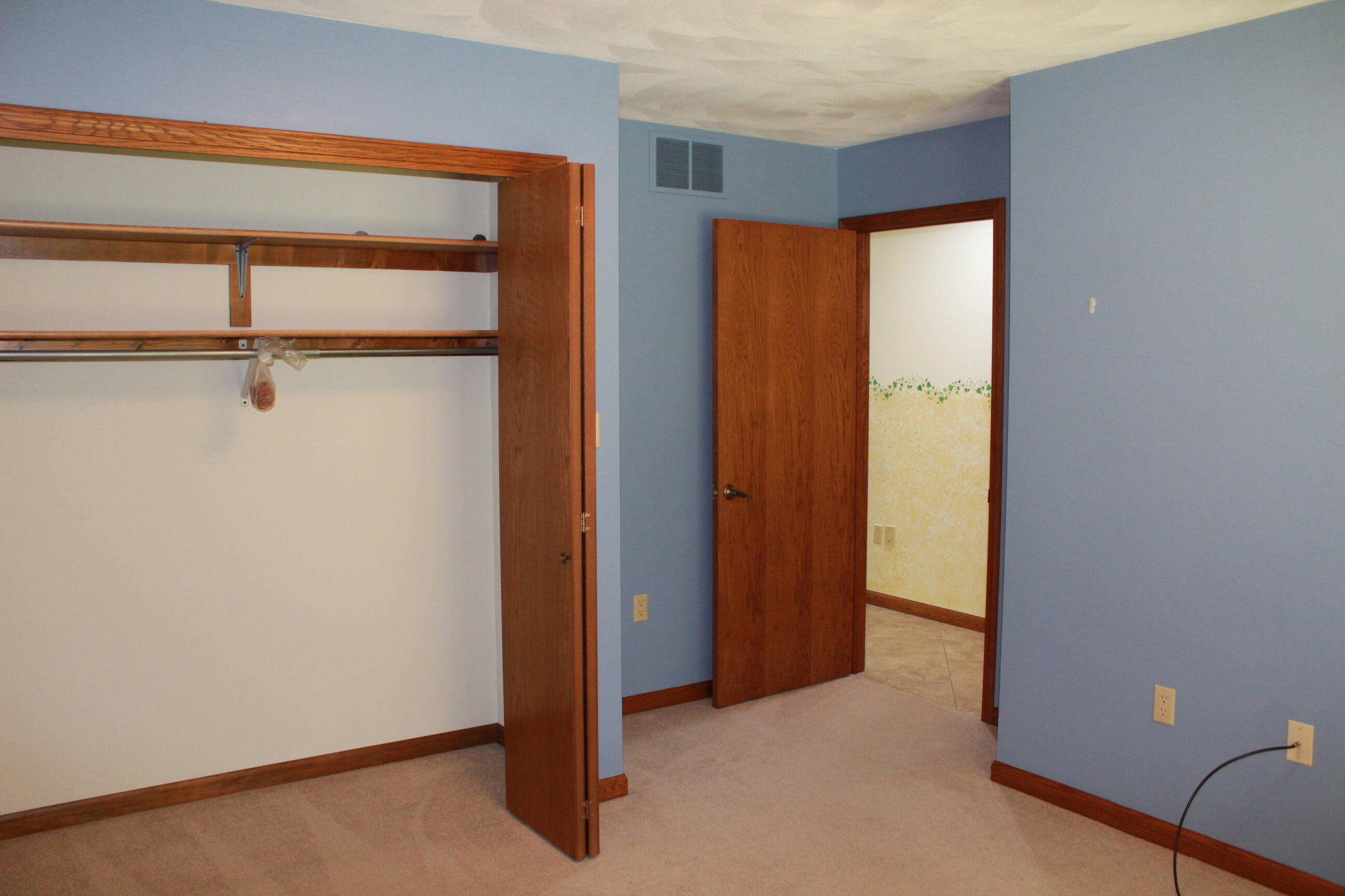 2033 Callaway Court, Versailles, Ohio 45380