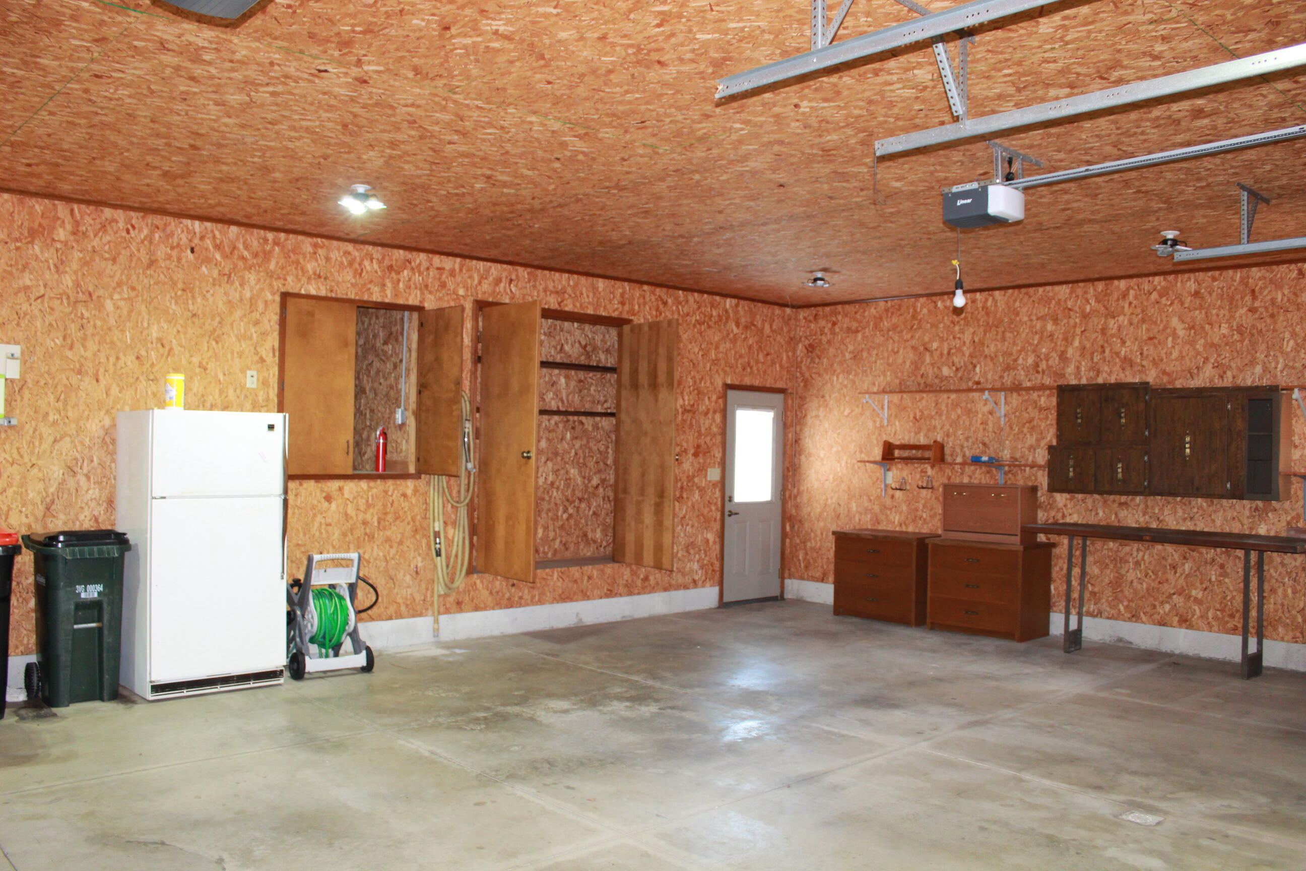 2033 Callaway Court, Versailles, Ohio 45380