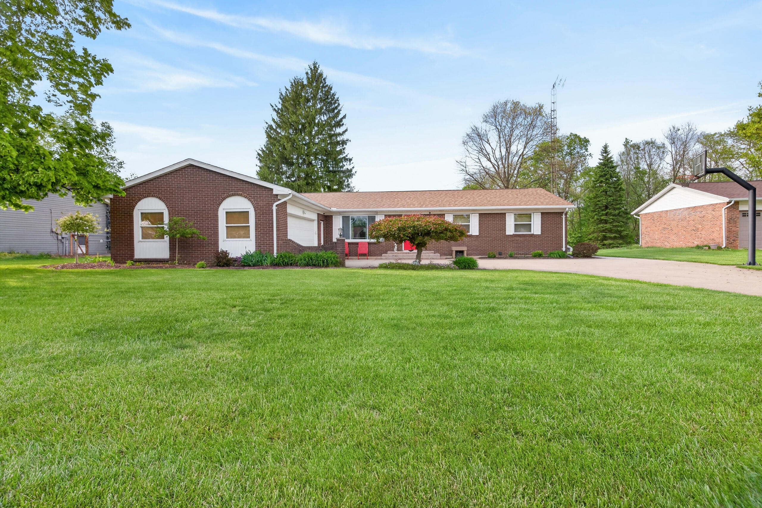 708 Arrowhead Drive, Sidney, Ohio 45365