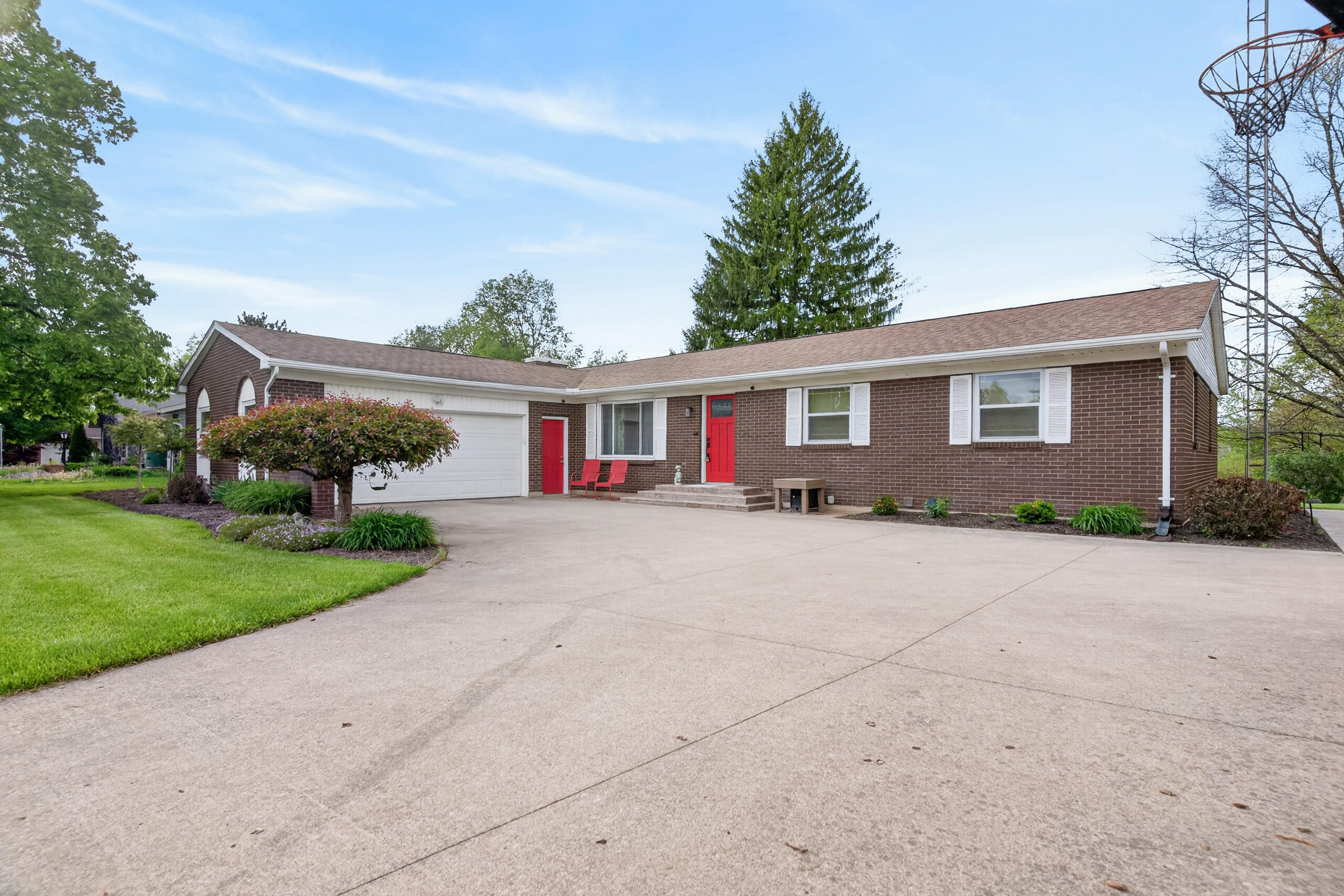 708 Arrowhead Drive, Sidney, Ohio 45365