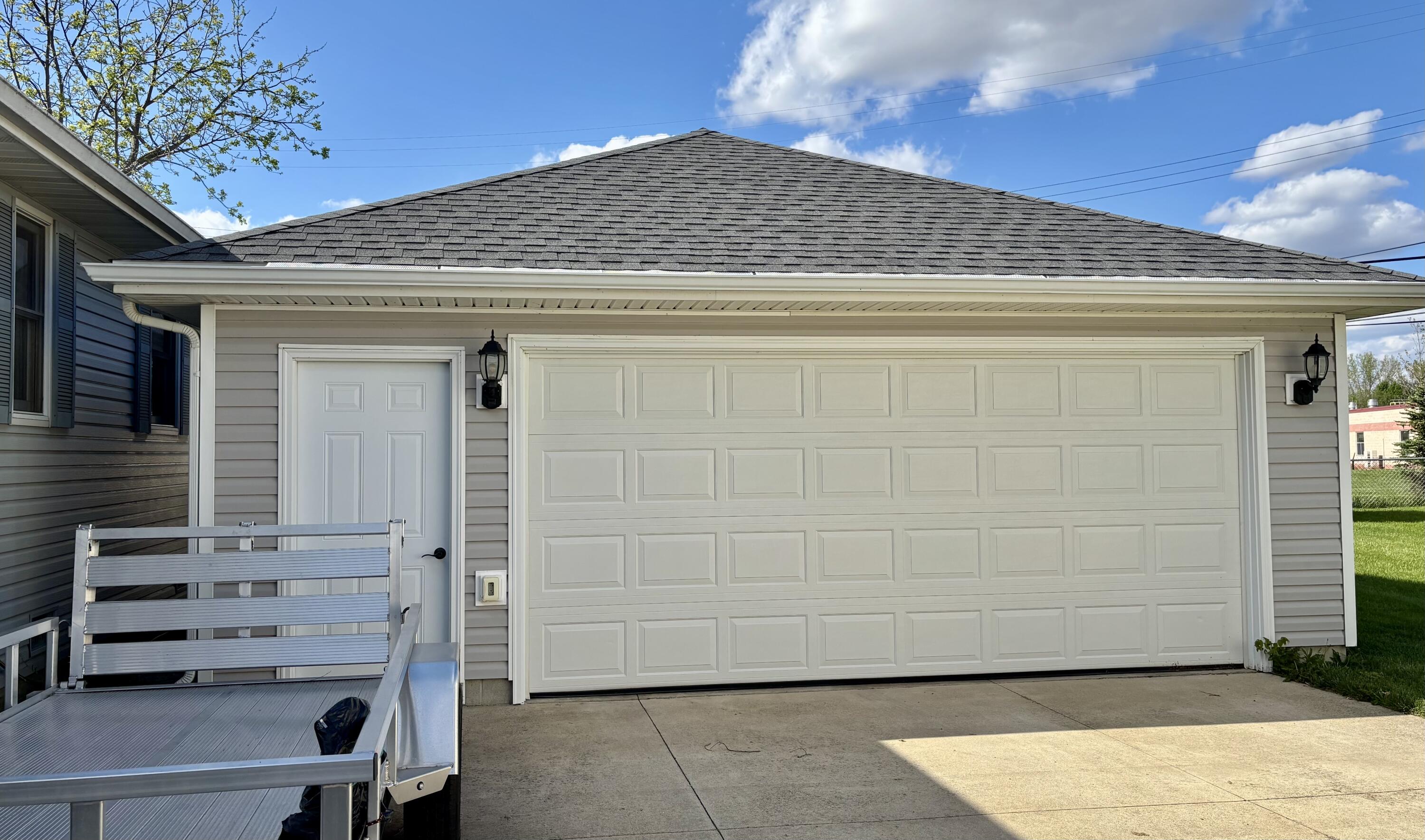 1010 Auglaize Street, Wapakoneta, Ohio 45895