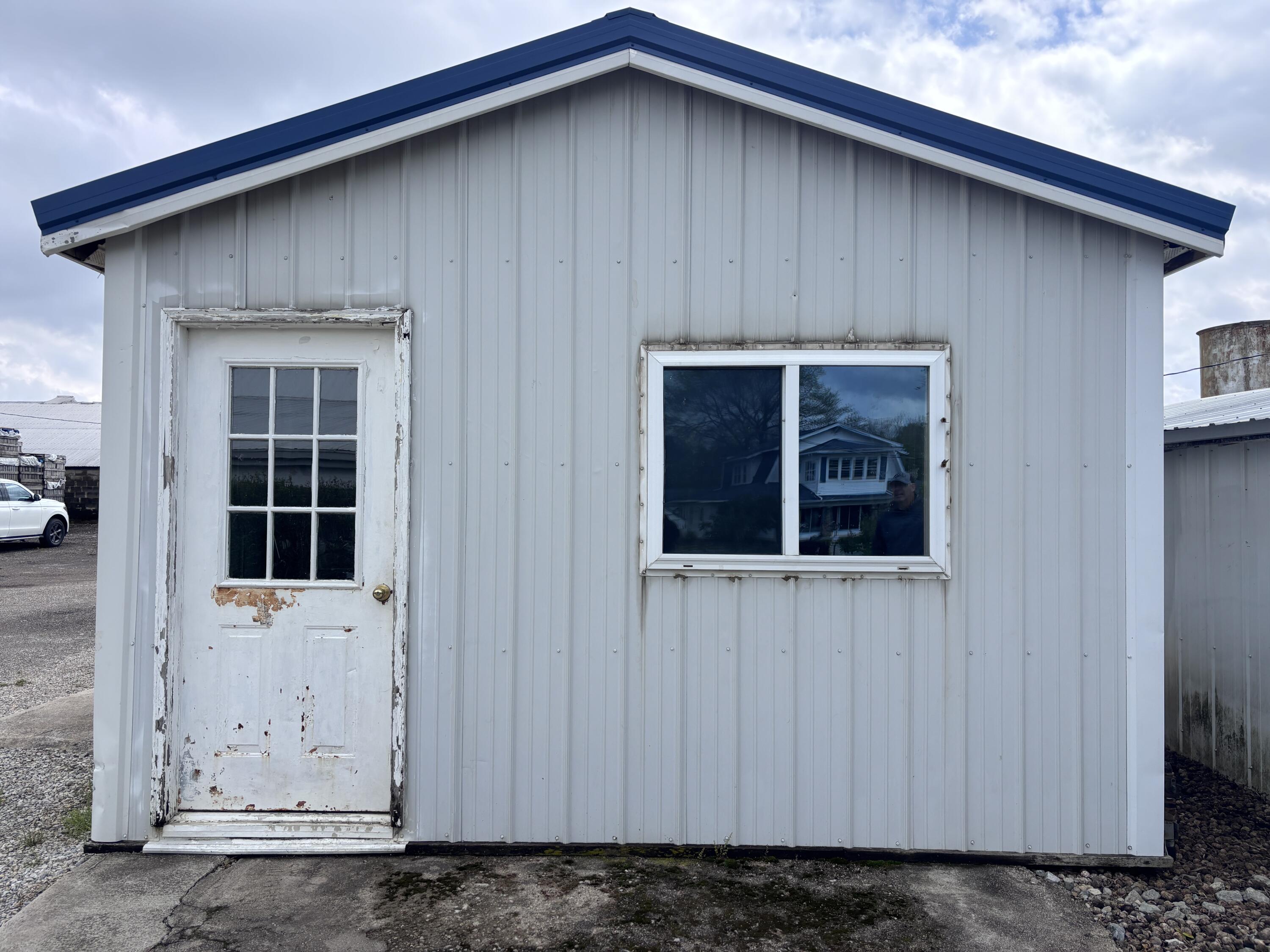 9319 Wesler Road, New Paris, Ohio 45347