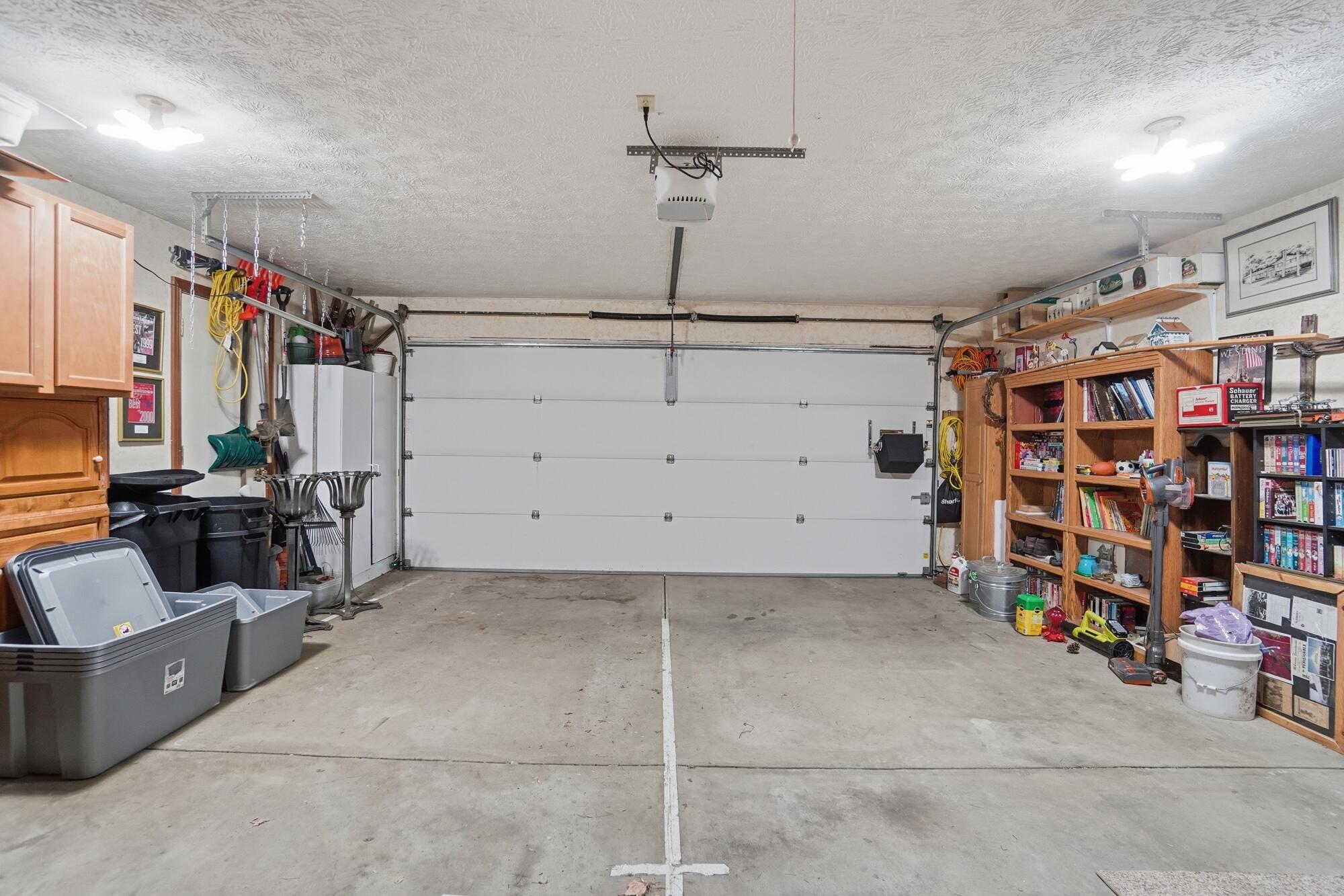 1788 Berwick Drive, Springfield, Ohio 45503