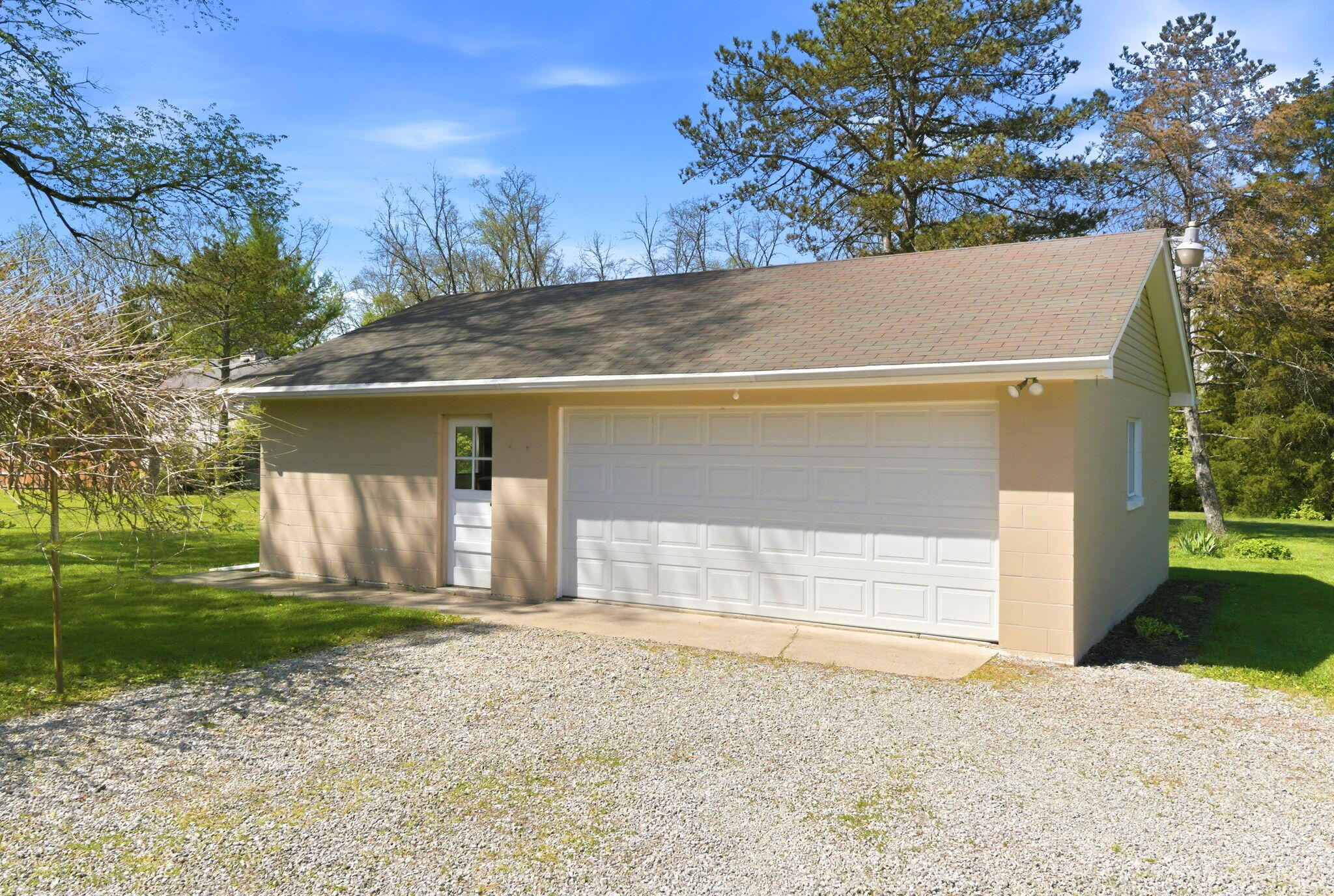 1030 Ginghamsburg Road, Tipp City, Ohio 45371