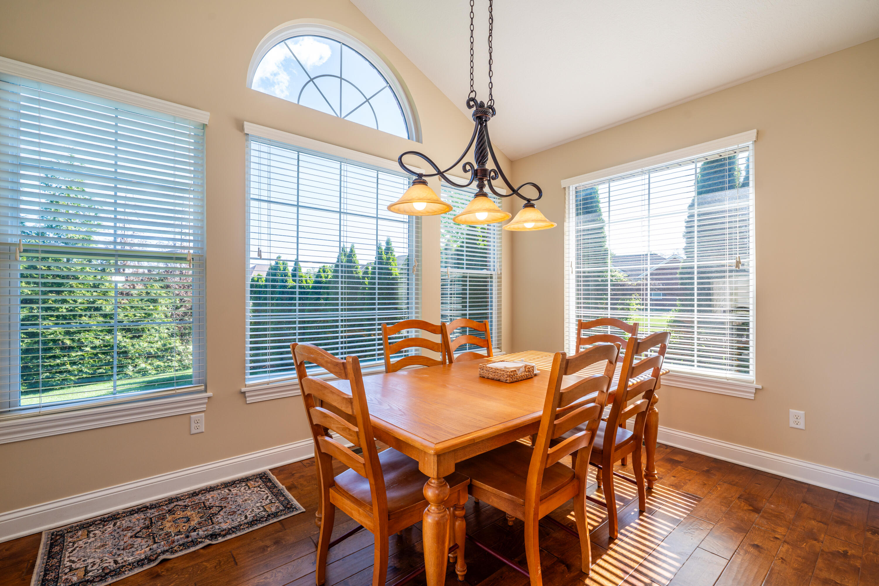 636 Brookmeade Court, Beavercreek, Ohio 45434