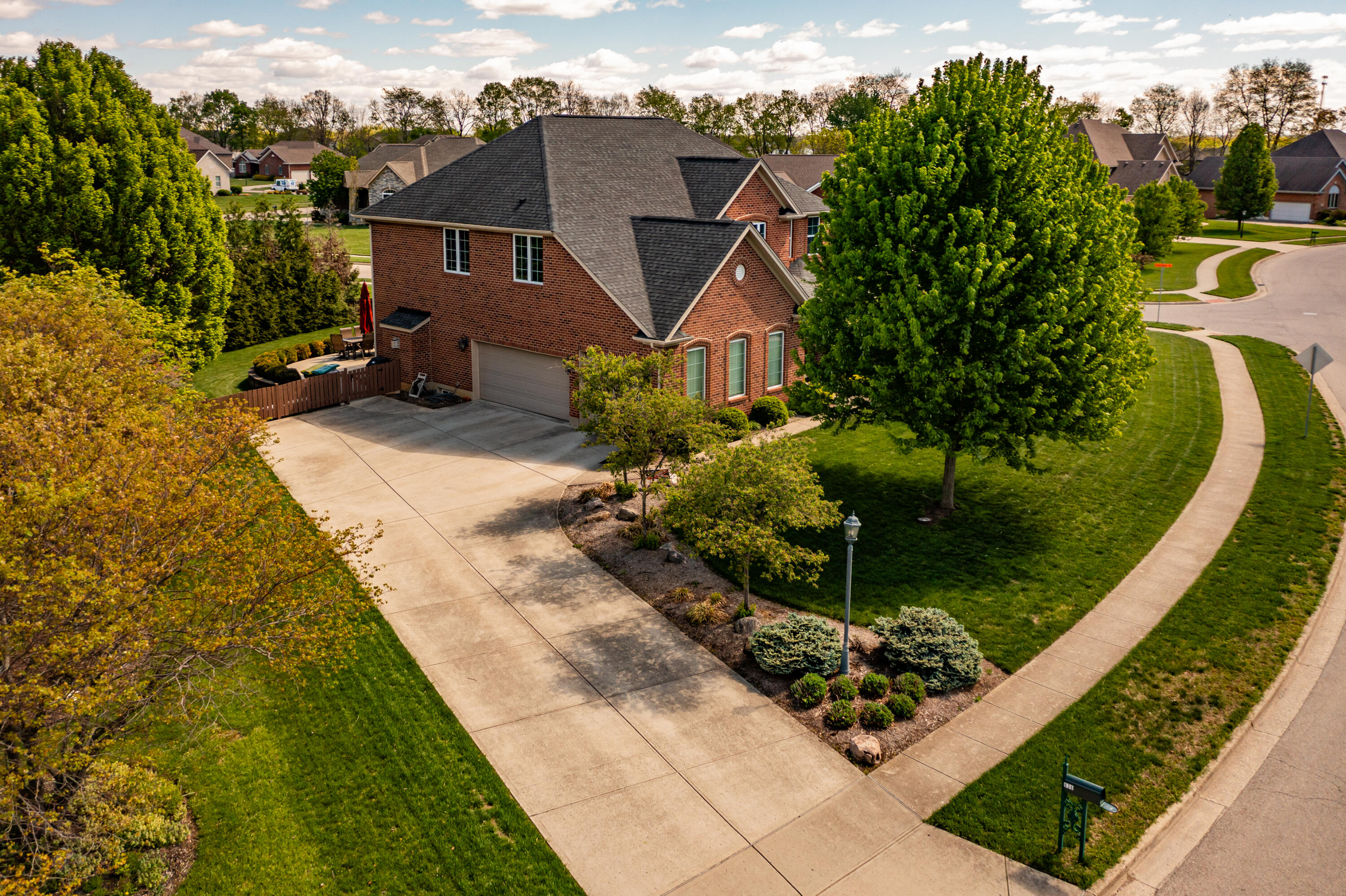 636 Brookmeade Court, Beavercreek, Ohio 45434