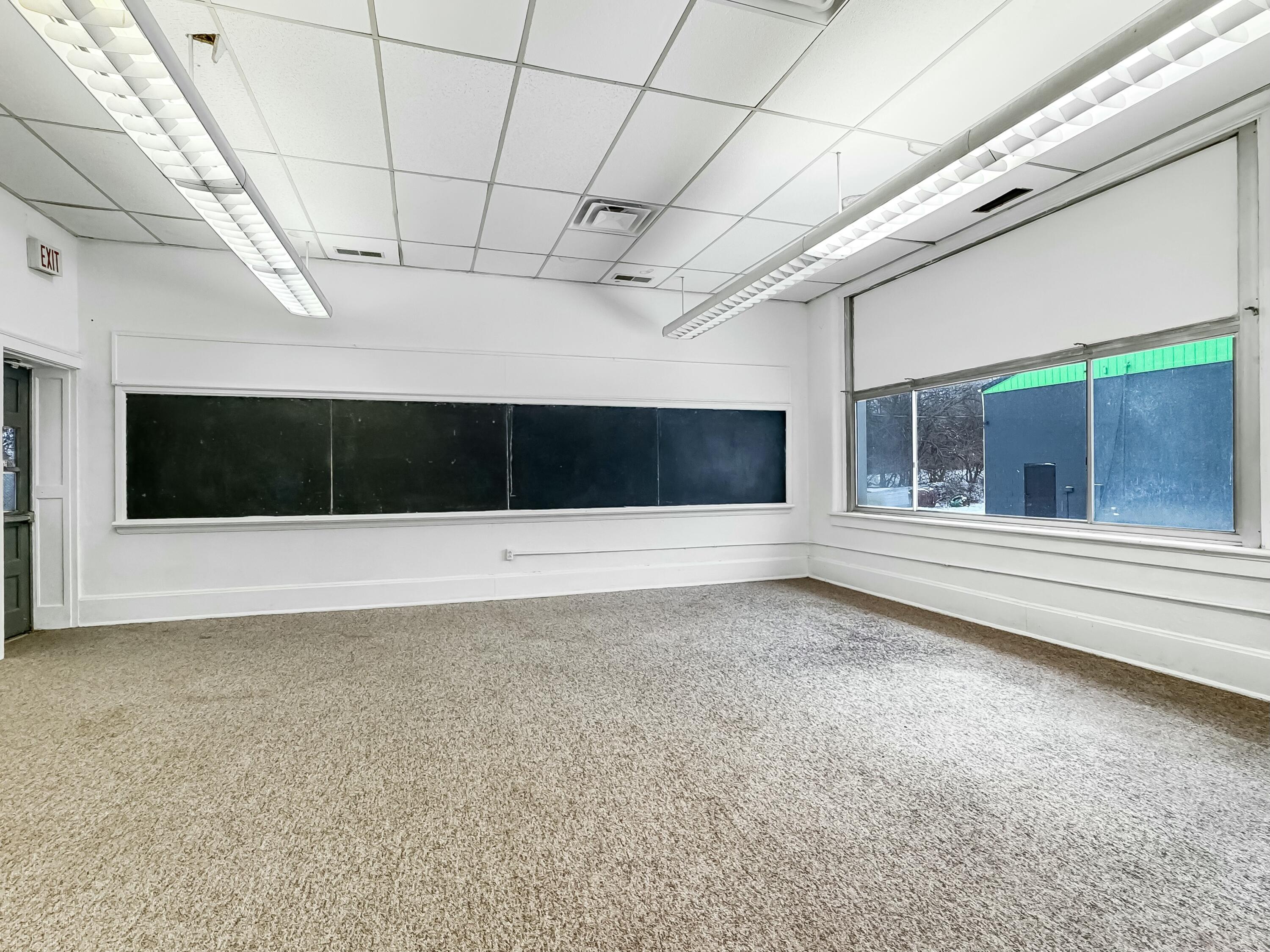 4800 Urbana Road, Springfield, Ohio 45502
