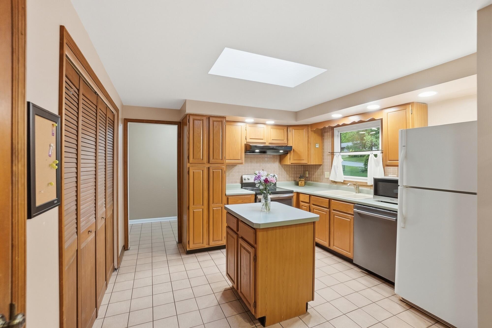 2193 Regent Park Drive, Bellbrook, Ohio 45305