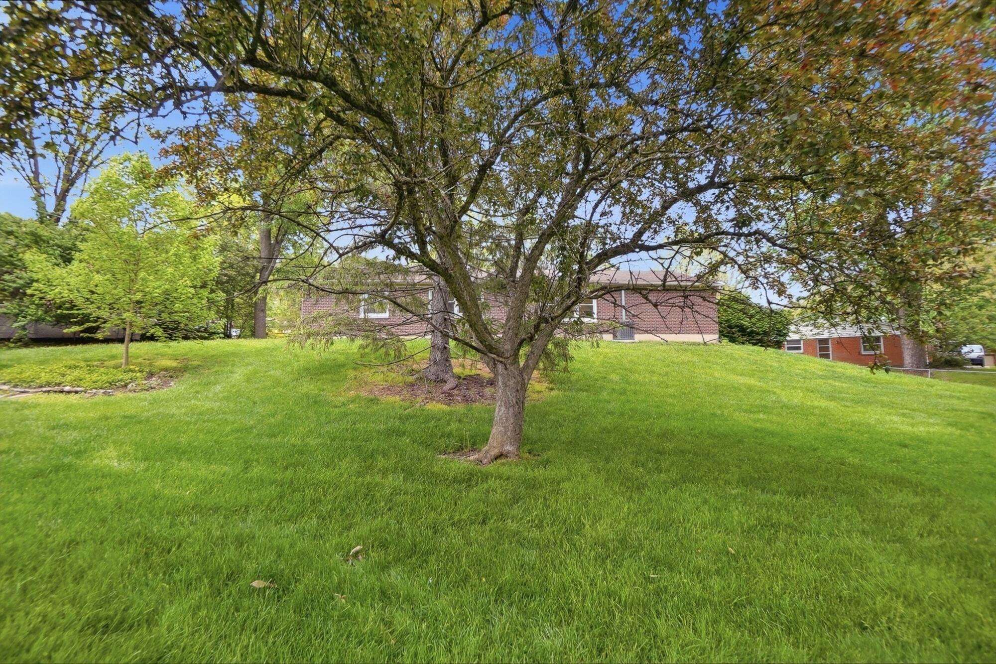 2193 Regent Park Drive, Bellbrook, Ohio 45305