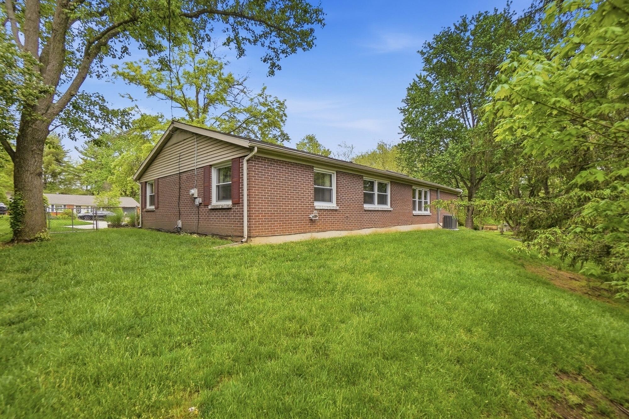 2193 Regent Park Drive, Bellbrook, Ohio 45305