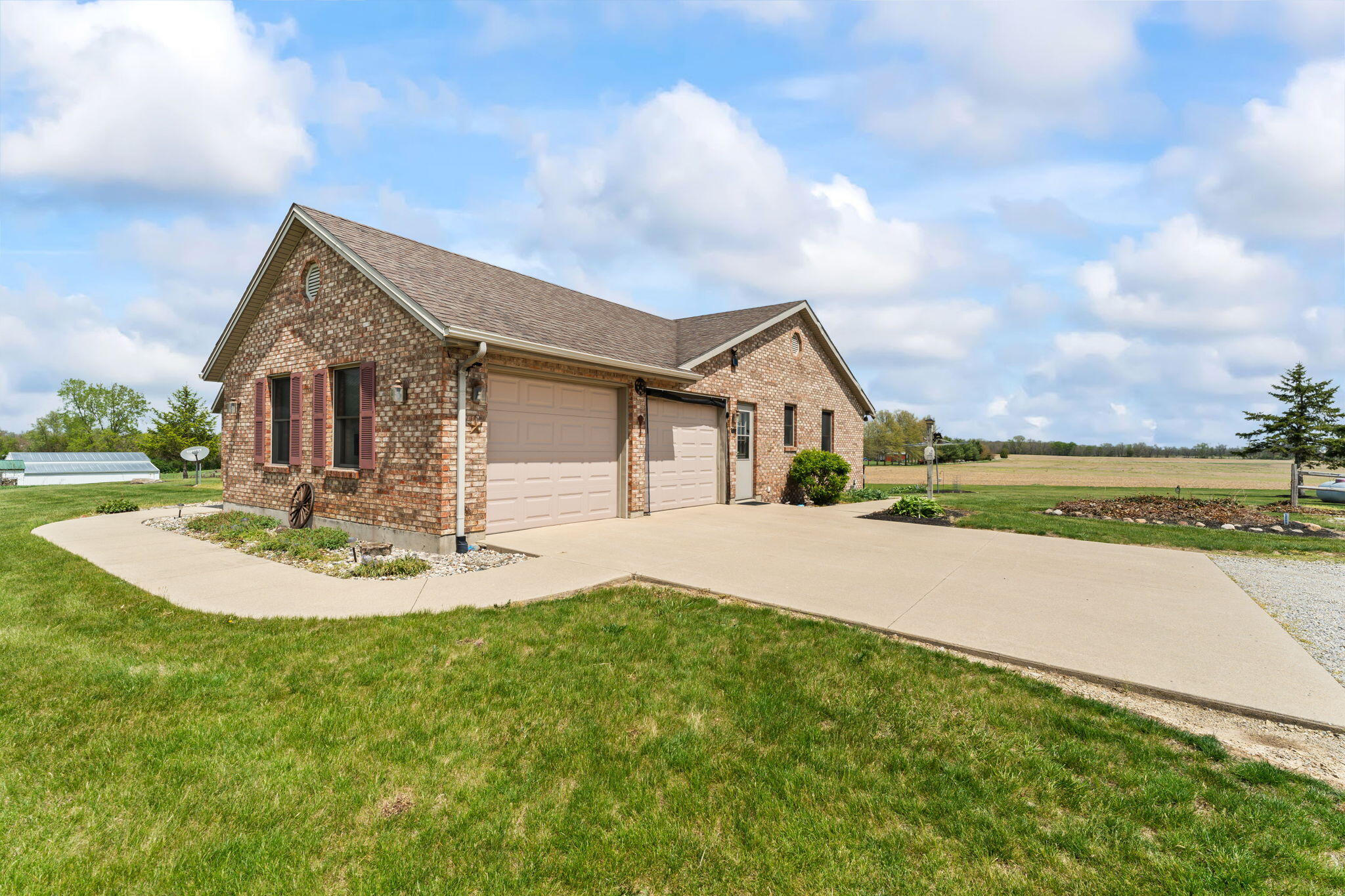 7855 Bradford Bloomer Road, Bradford, Ohio 45308