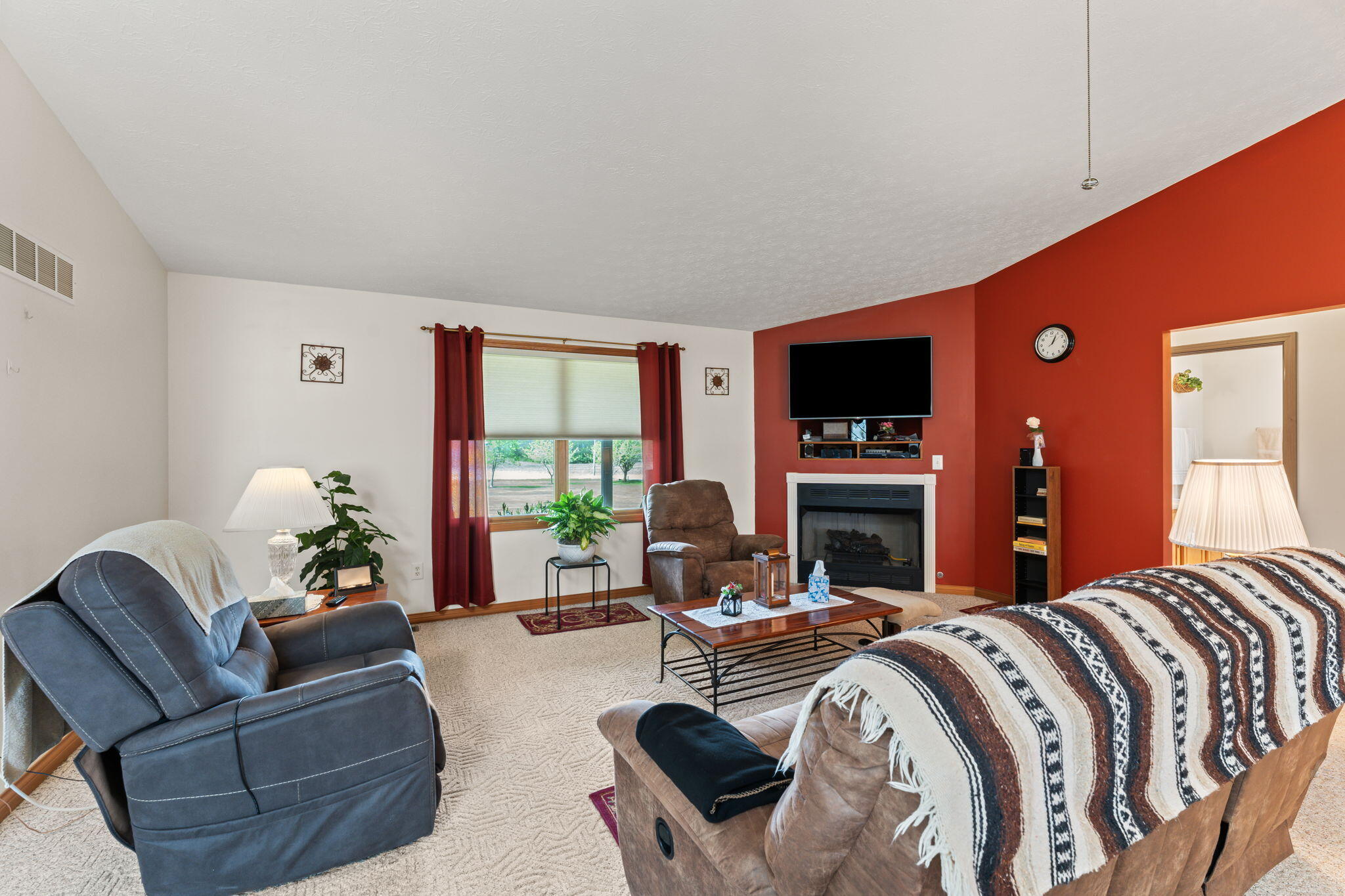 7855 Bradford Bloomer Road, Bradford, Ohio 45308