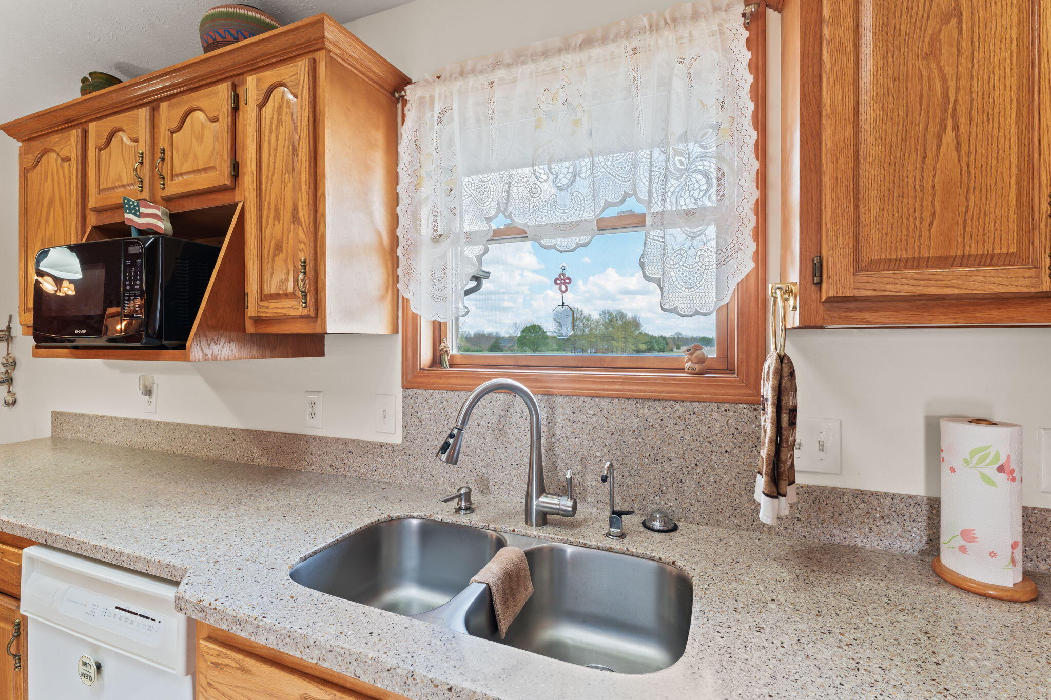 7855 Bradford Bloomer Road, Bradford, Ohio 45308