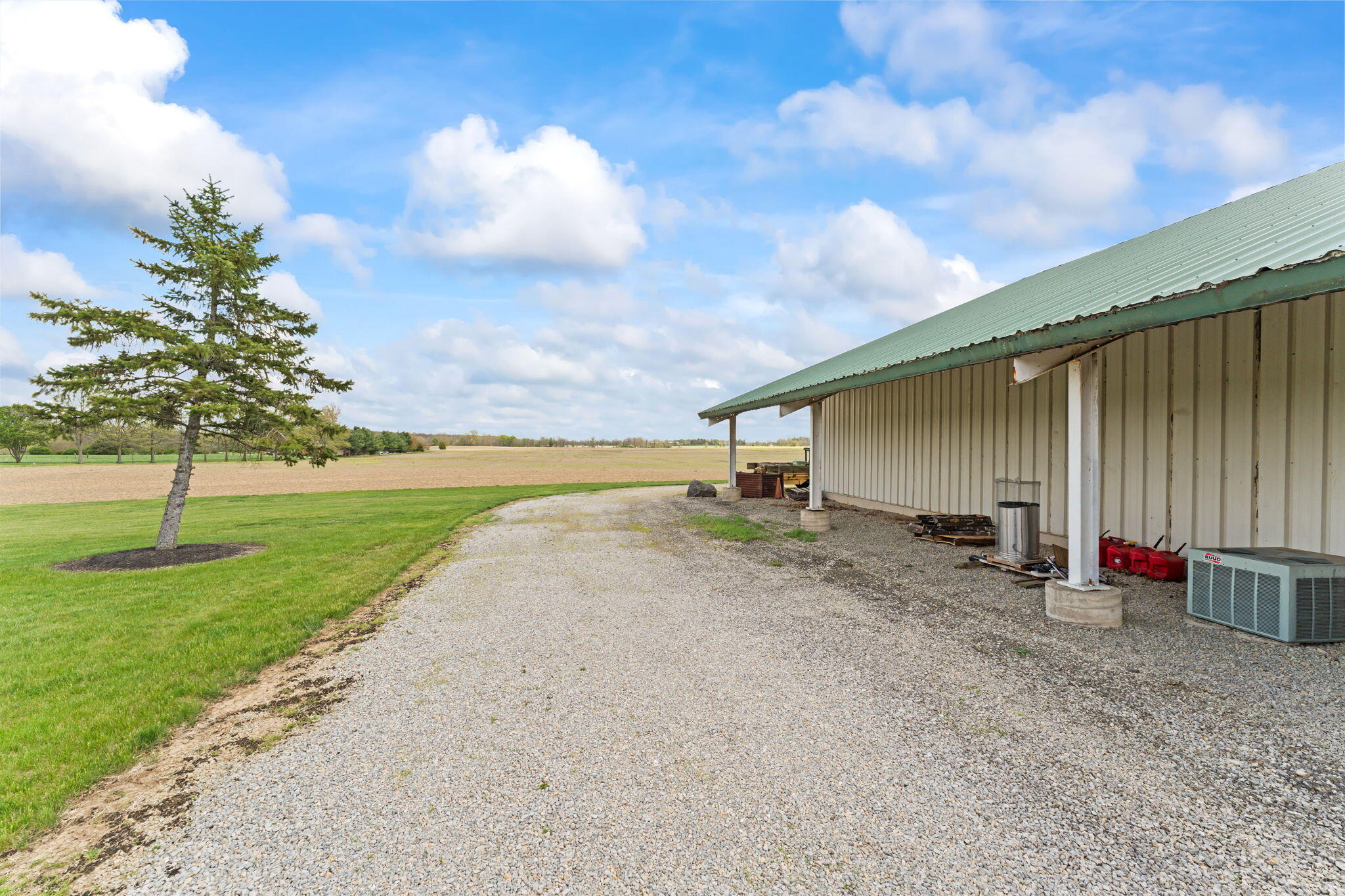 7855 Bradford Bloomer Road, Bradford, Ohio 45308