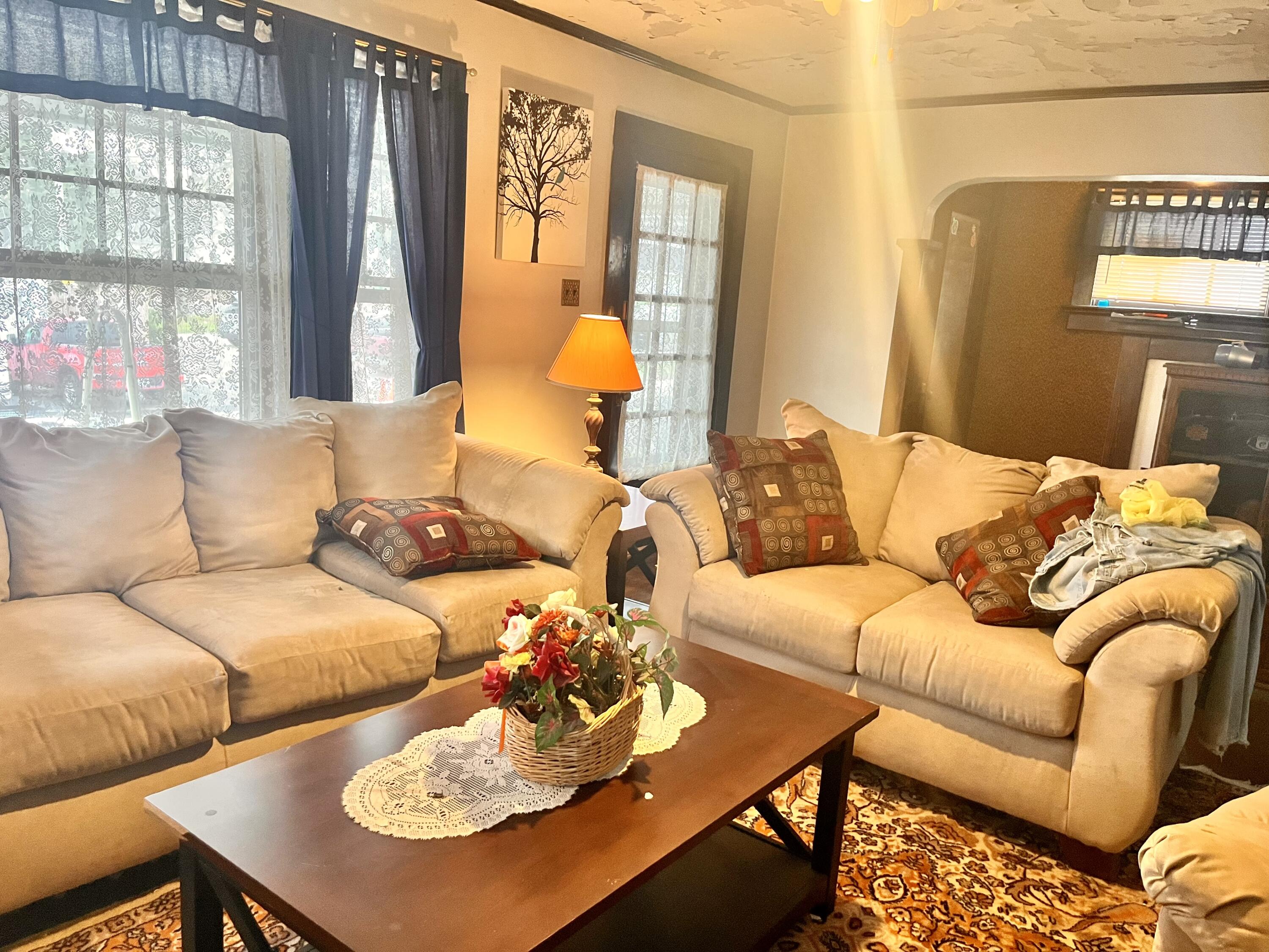 32 East Street, Versailles, Ohio 45380