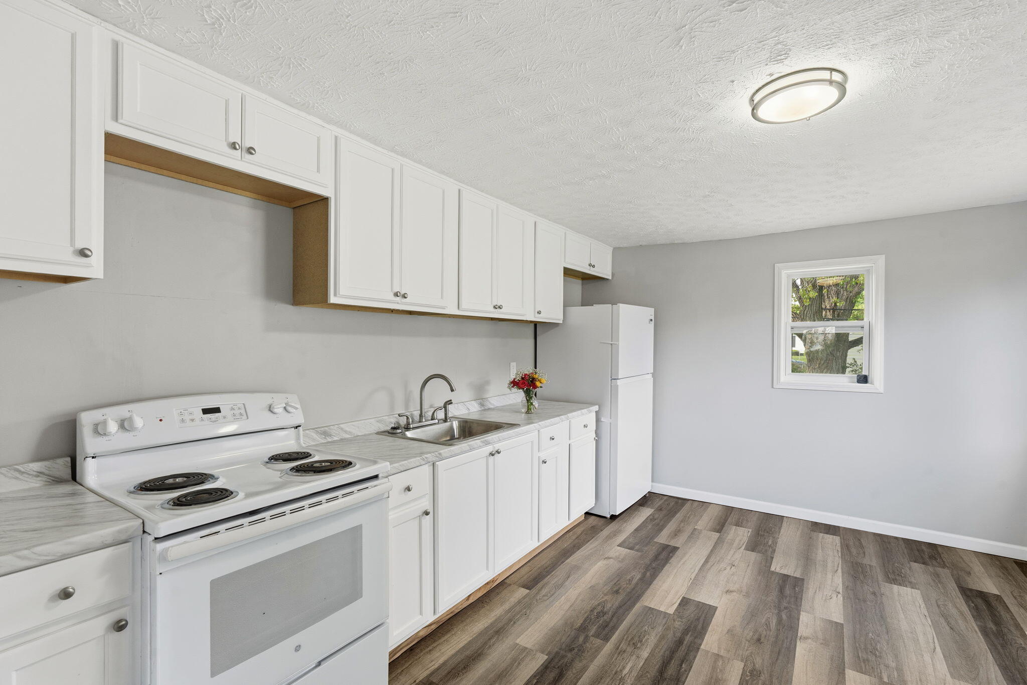 402 Highview Avenue, Springfield, Ohio 45505