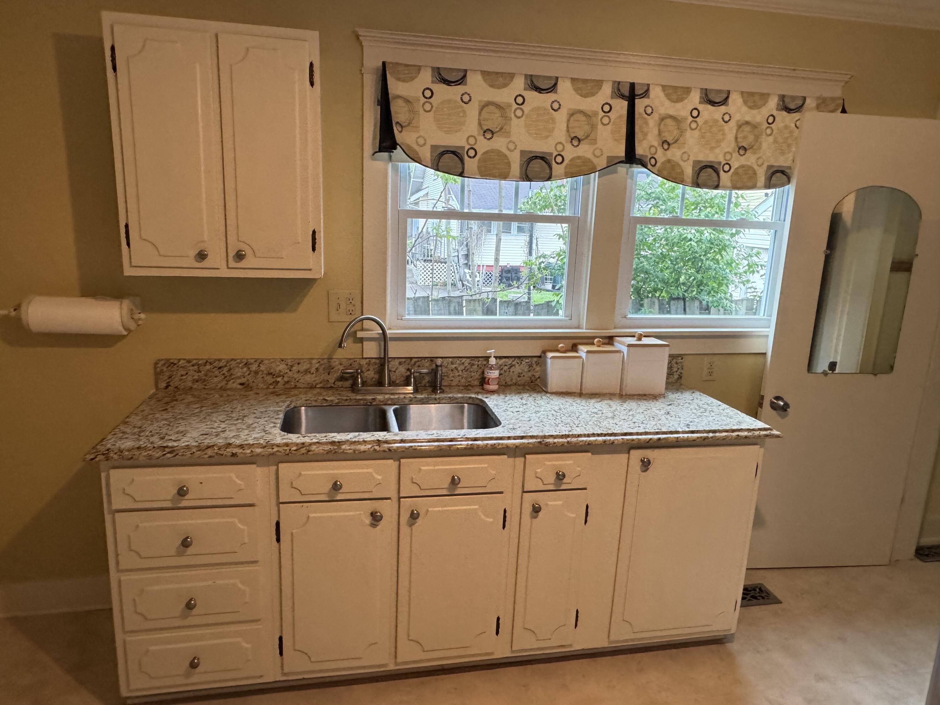 118 Hampton Place, Springfield, Ohio 45504