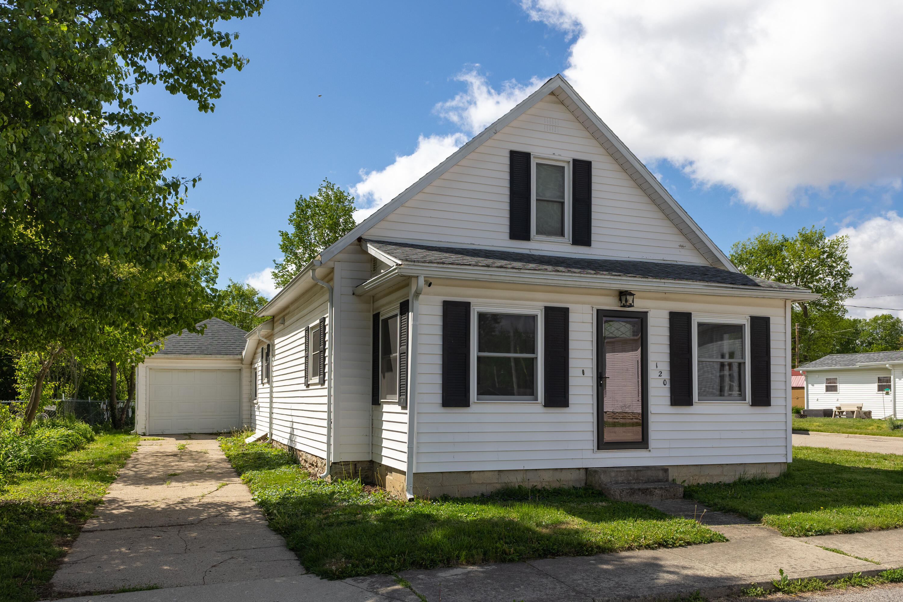 120 Vine, Ludlow Falls, Ohio 45339
