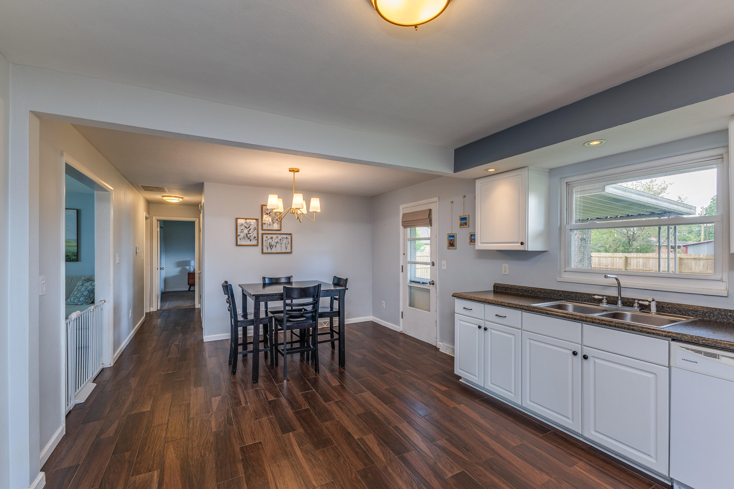 307 Walnut Street, Englewood, Ohio 45322