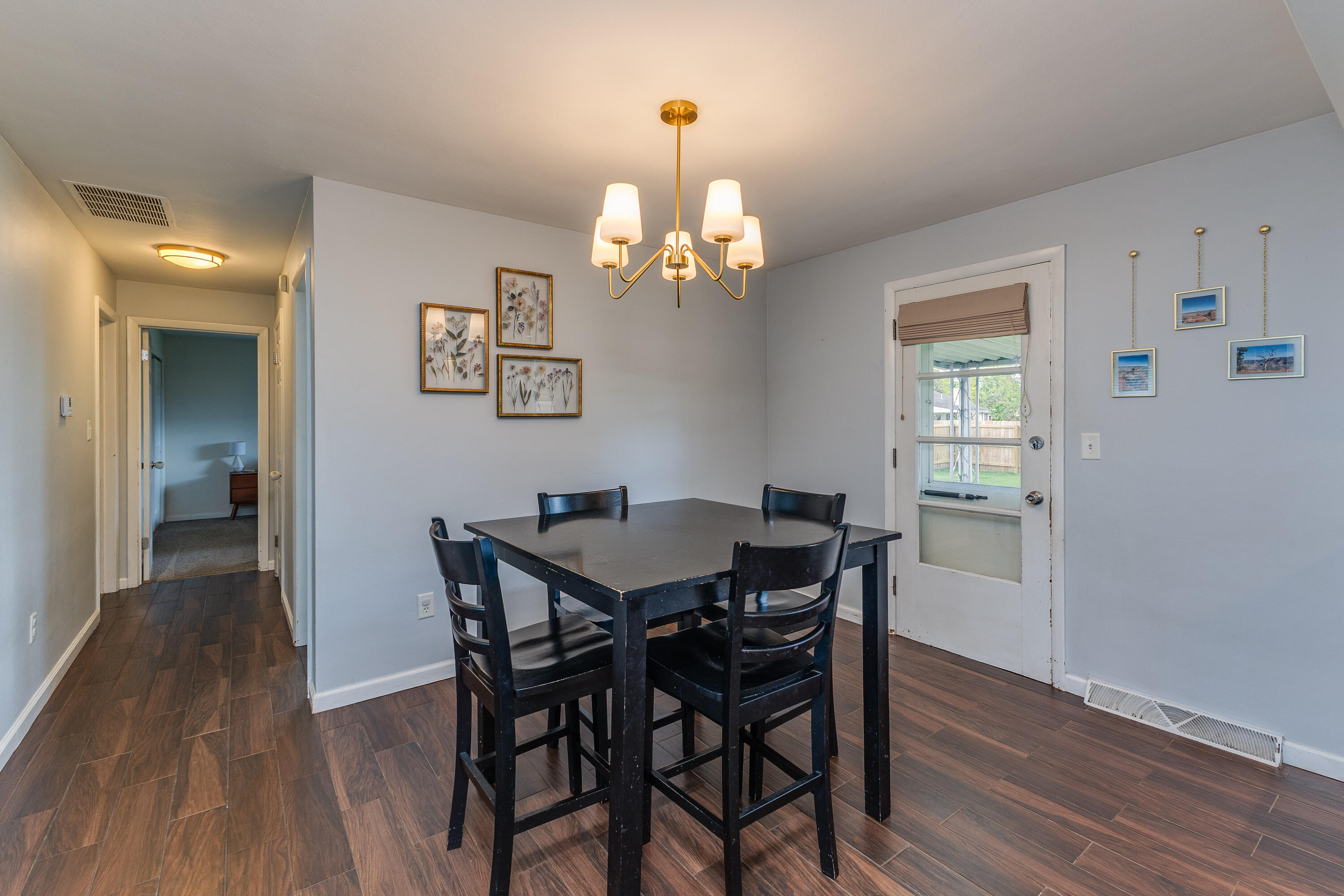 307 Walnut Street, Englewood, Ohio 45322
