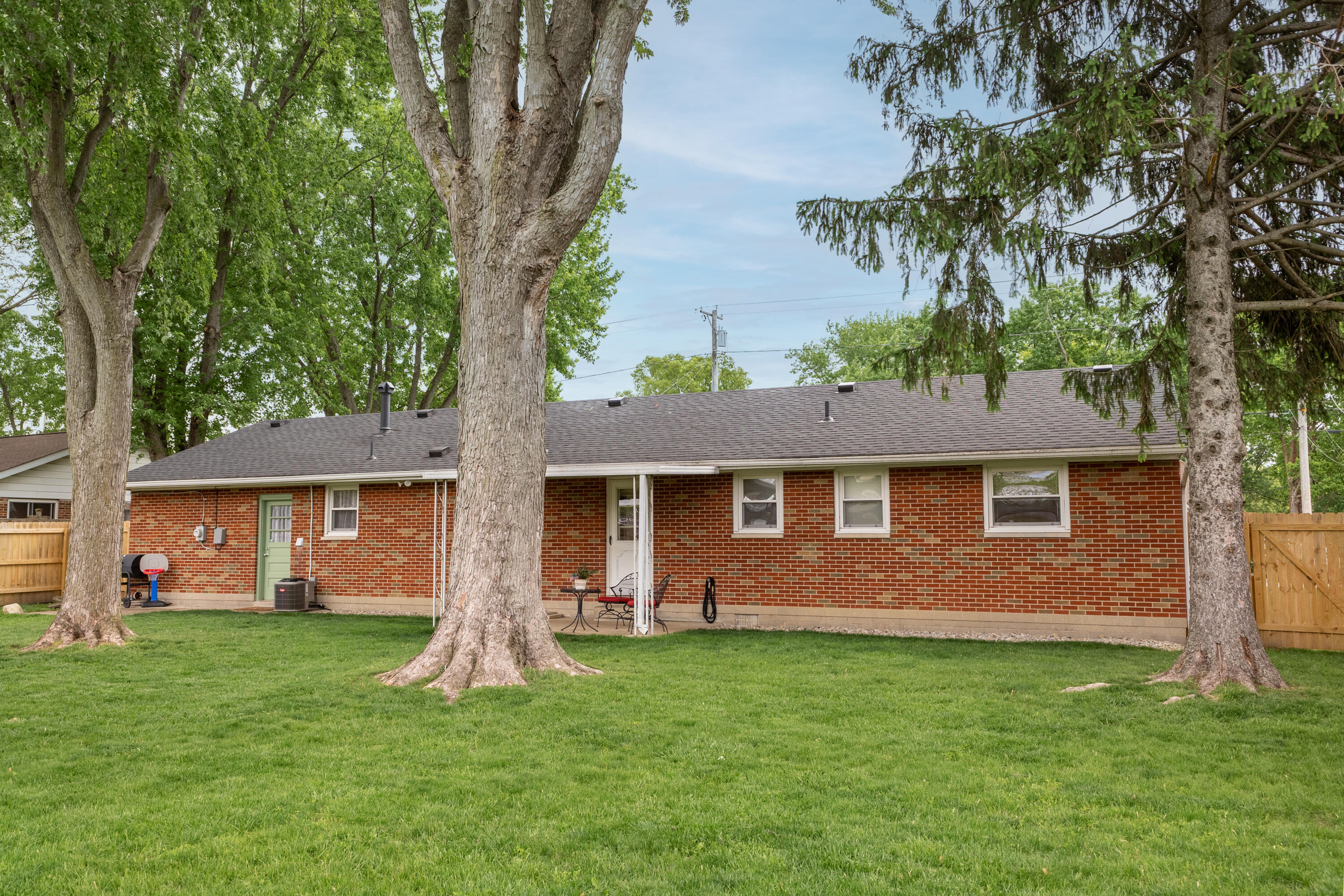 307 Walnut Street, Englewood, Ohio 45322