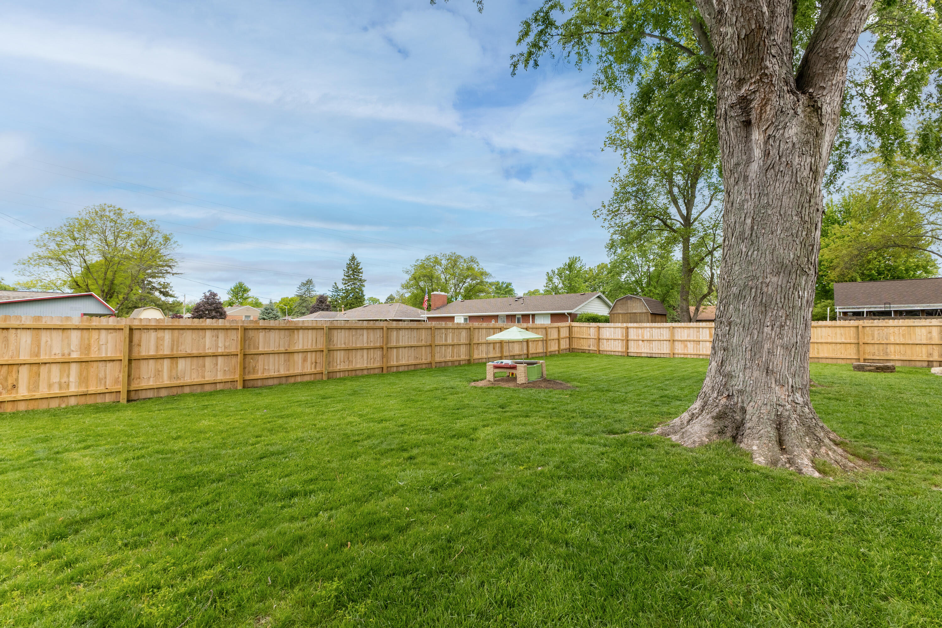307 Walnut Street, Englewood, Ohio 45322
