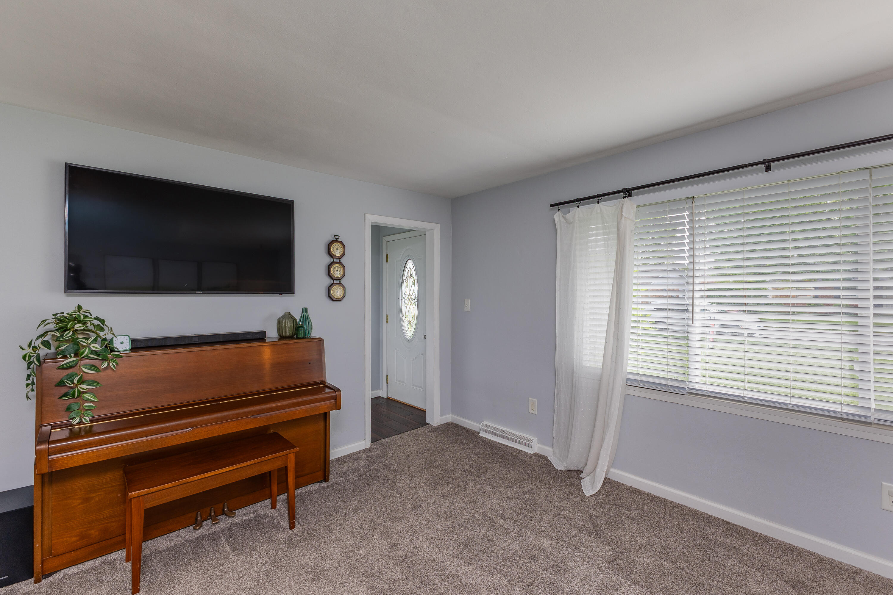307 Walnut Street, Englewood, Ohio 45322
