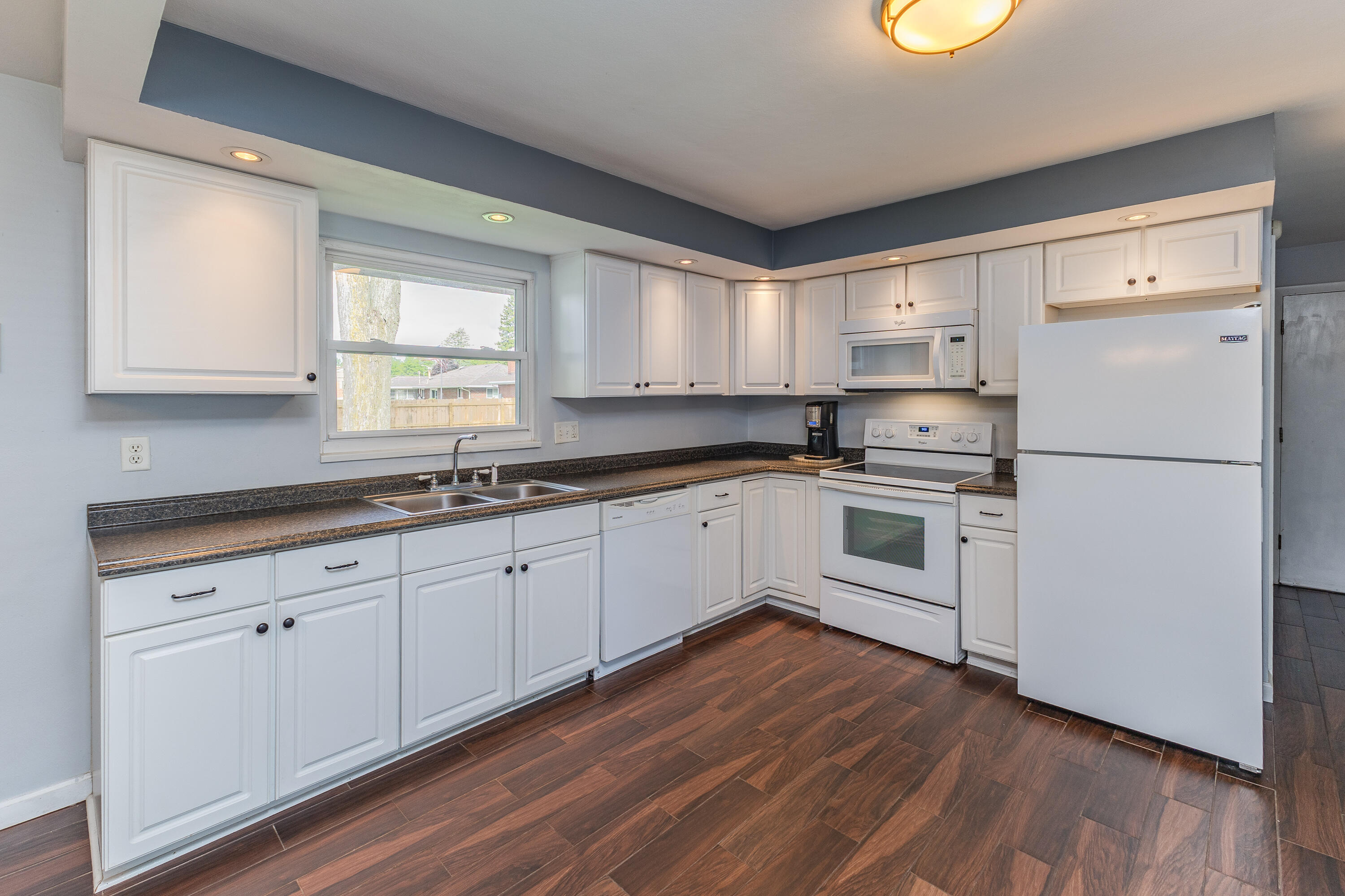 307 Walnut Street, Englewood, Ohio 45322