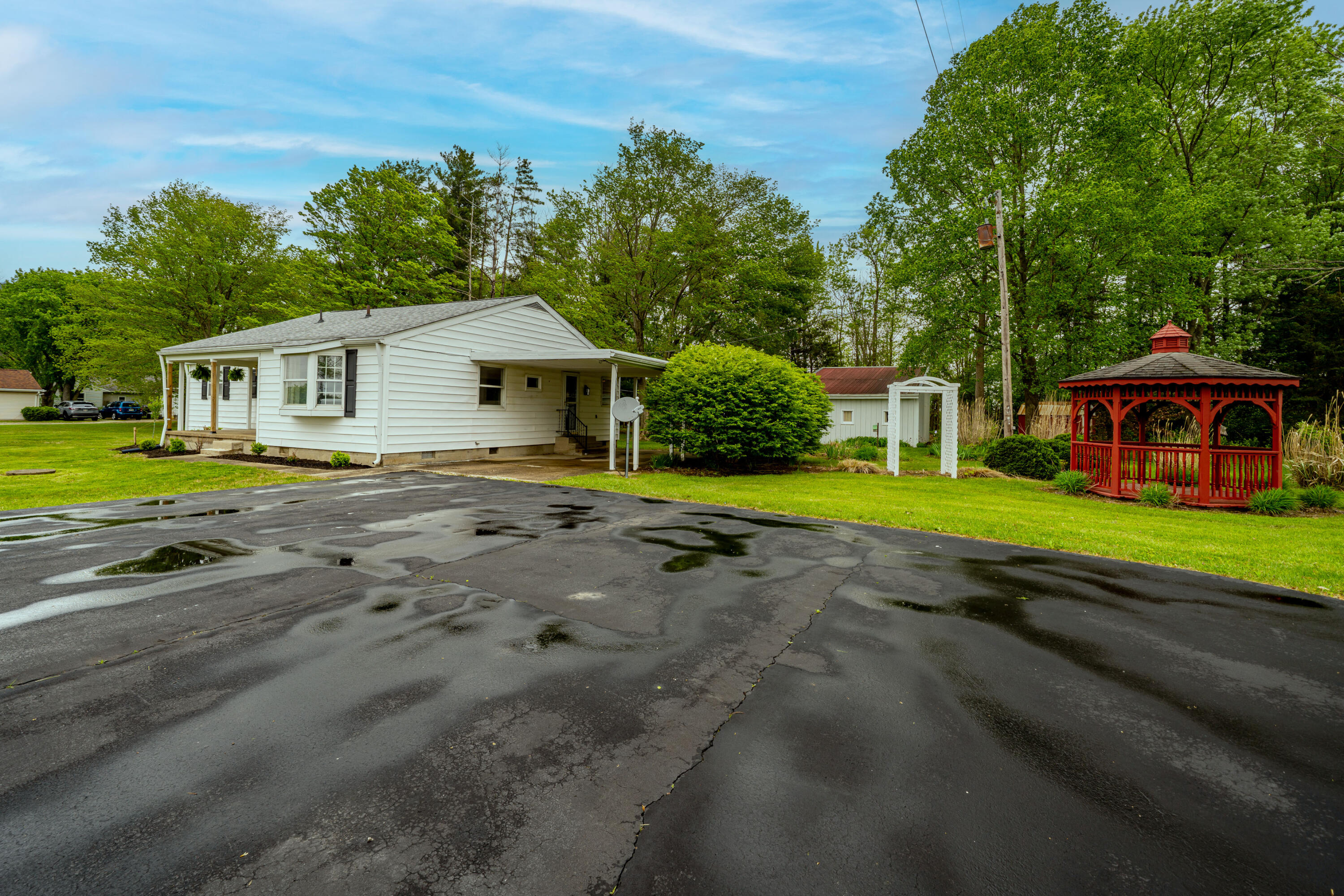 11296 Pansing Road, Brookville, Ohio 45309