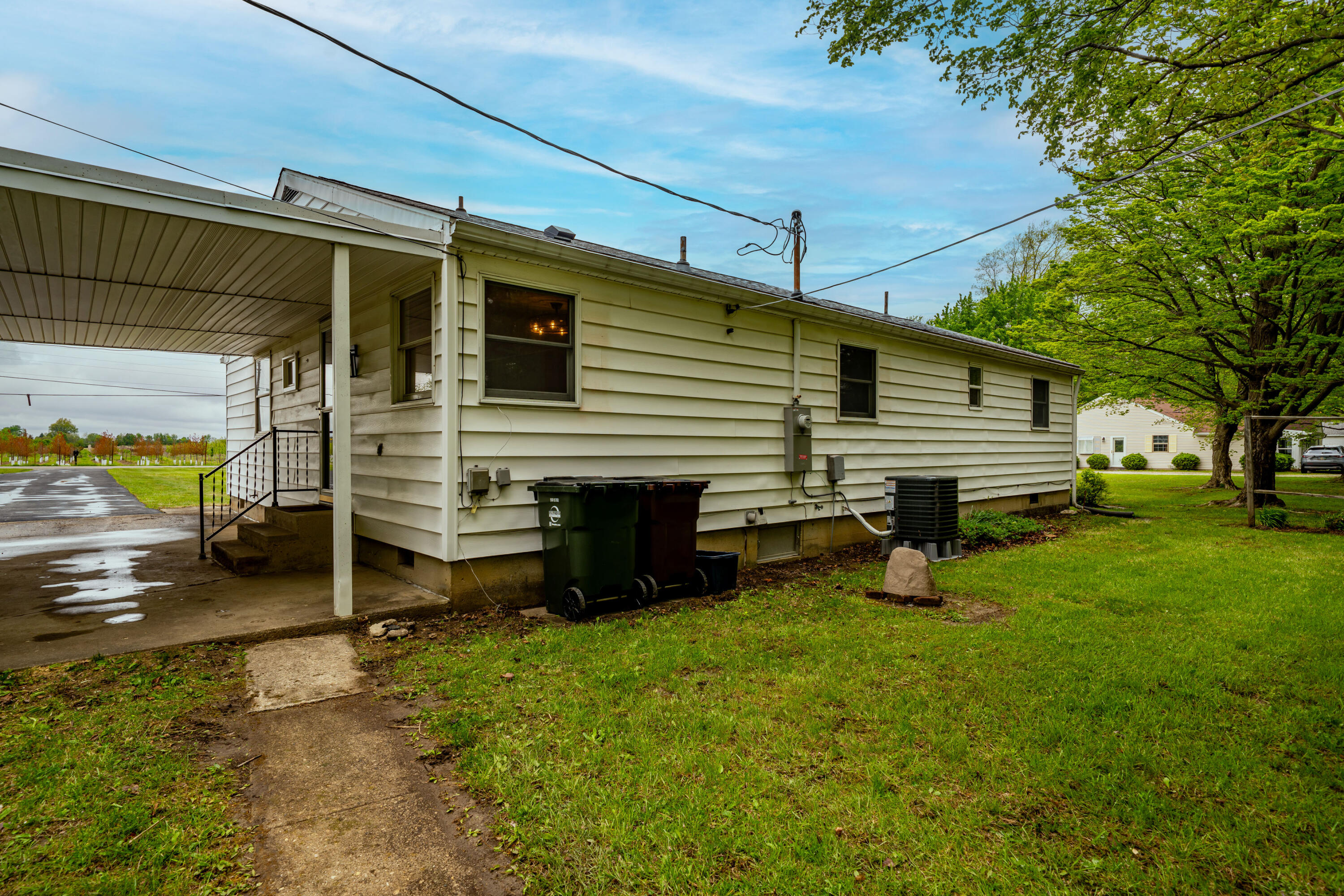 11296 Pansing Road, Brookville, Ohio 45309
