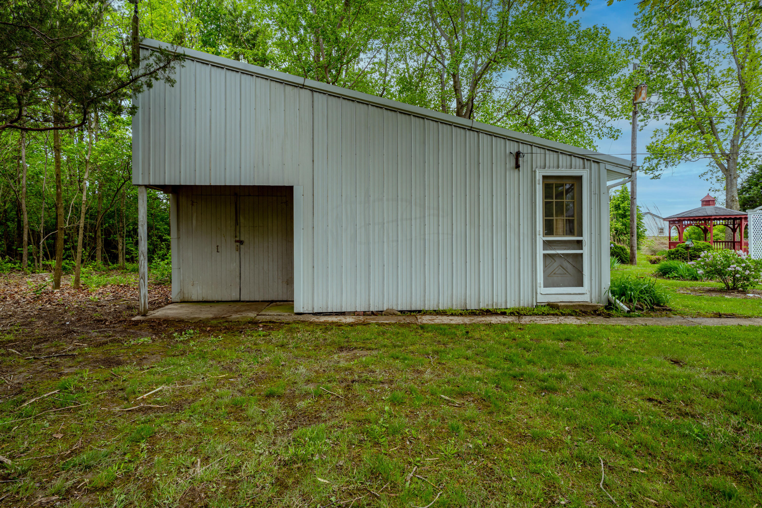 11296 Pansing Road, Brookville, Ohio 45309