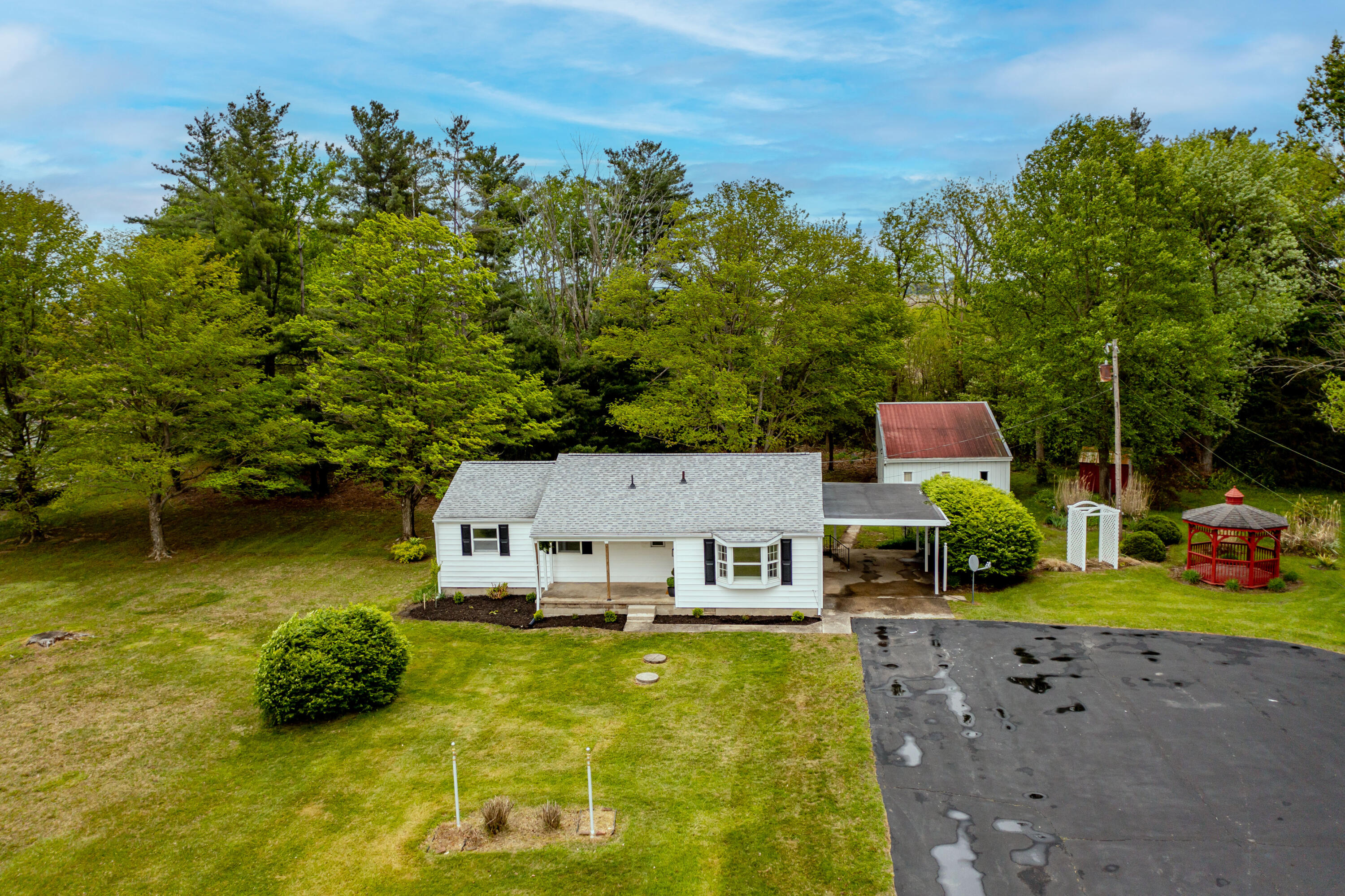 11296 Pansing Road, Brookville, Ohio 45309