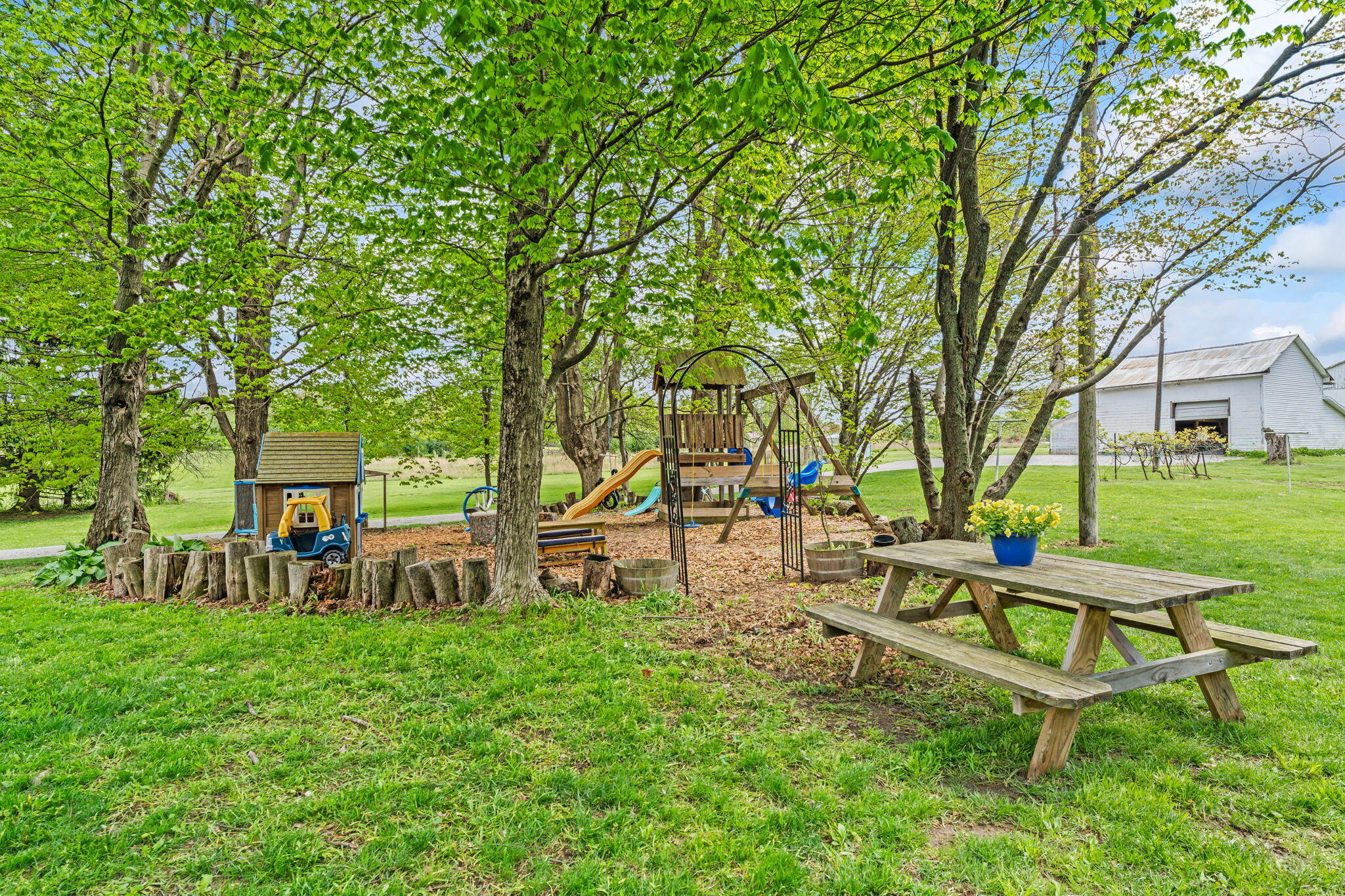 11255 Possum Hollow Road, Saint Paris, Ohio 43072
