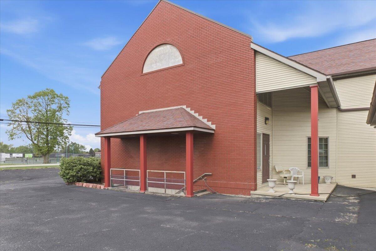718 Wayne Street, Celina, Ohio 45822
