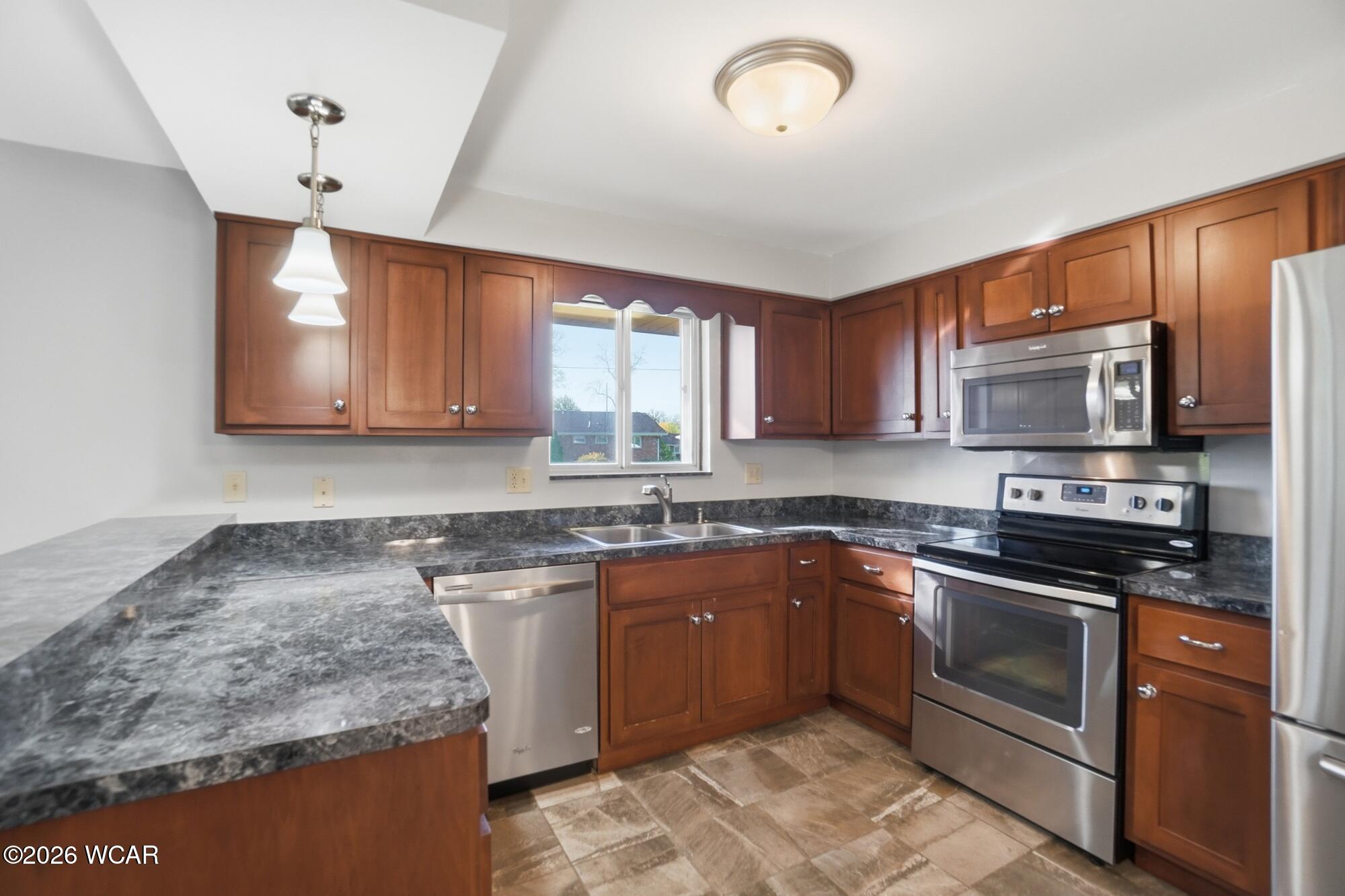 1044 Woodland Drive, Lima, Ohio