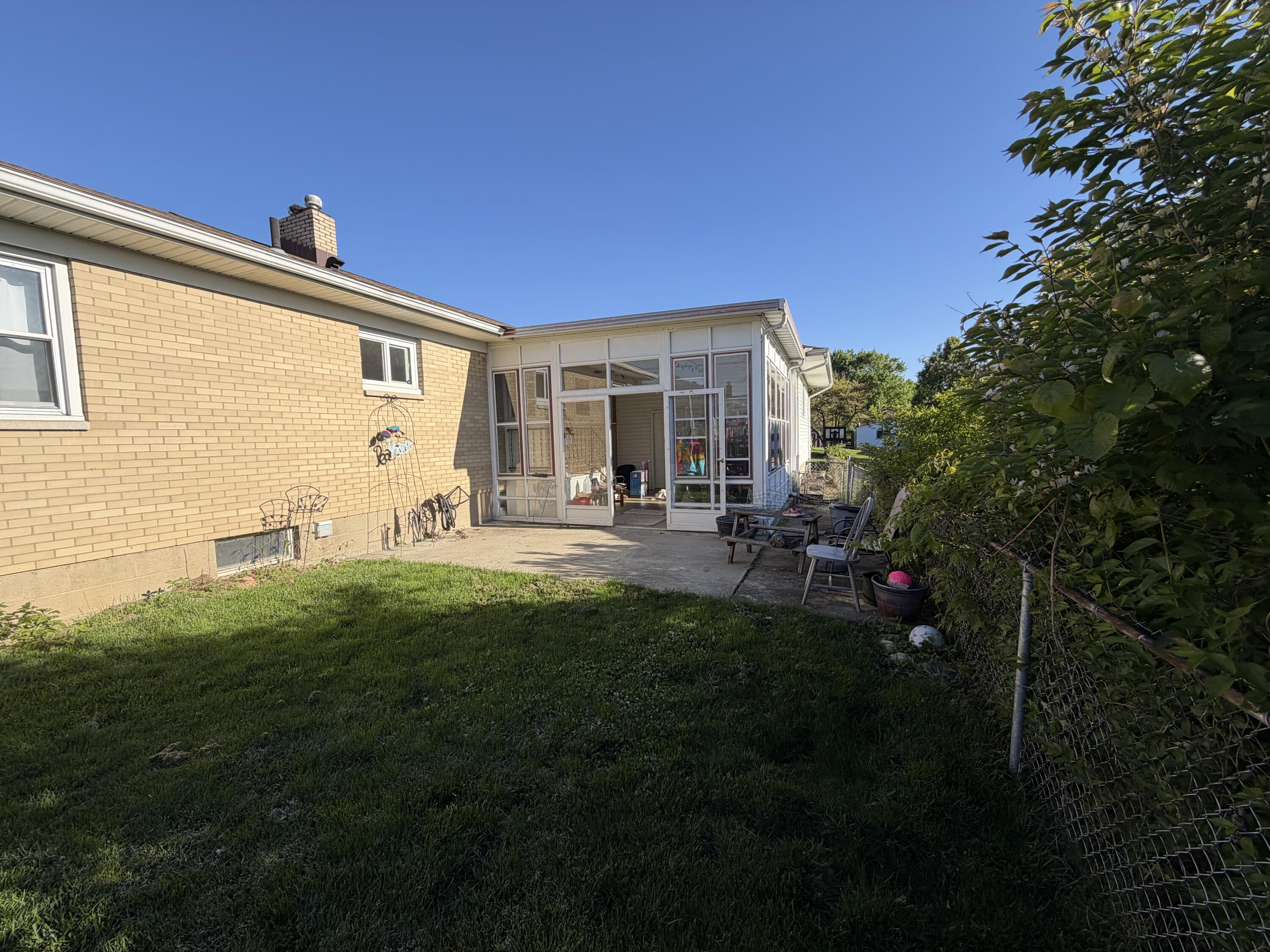 2416 Northmoor Drive, Springfield, Ohio 45503