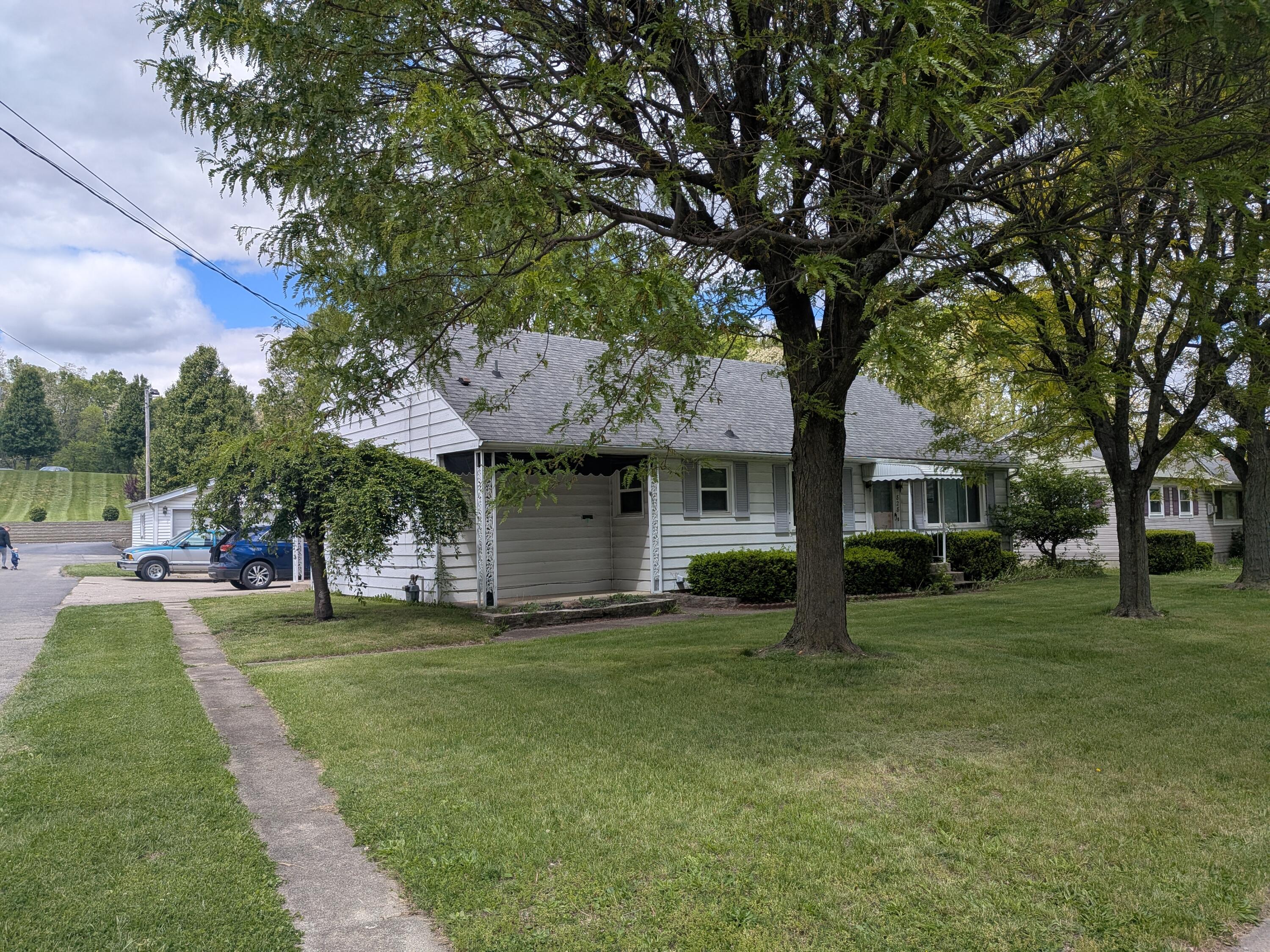 828 Covington Avenue, Piqua, Ohio 45356