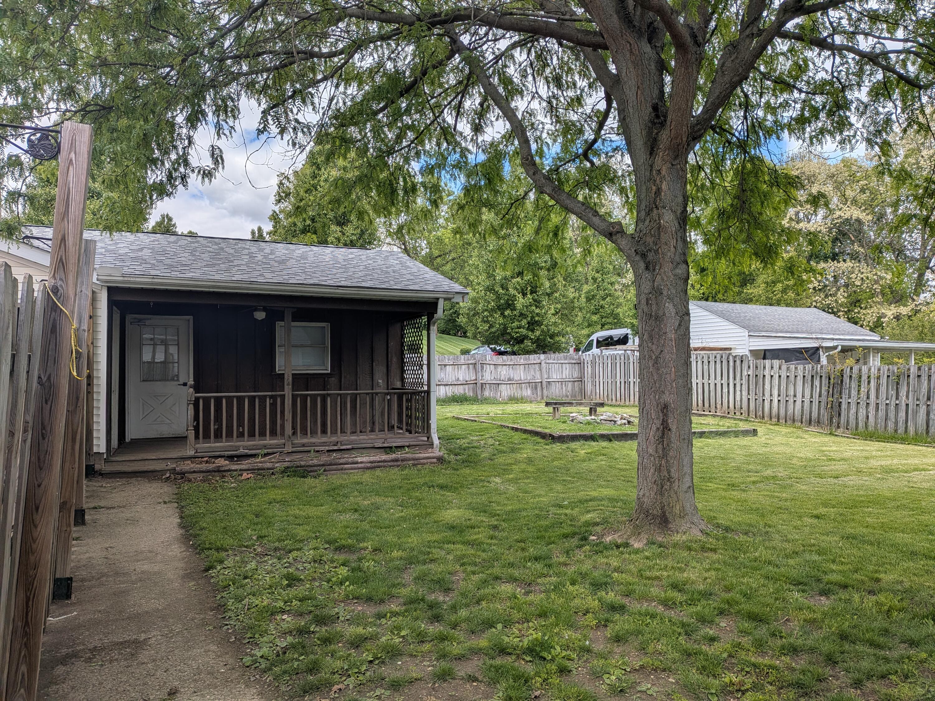 828 Covington Avenue, Piqua, Ohio 45356