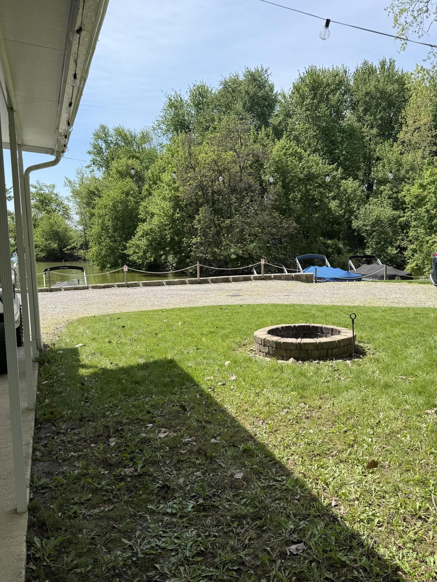 11539 Lake Drive, Lakeview, Ohio 43331