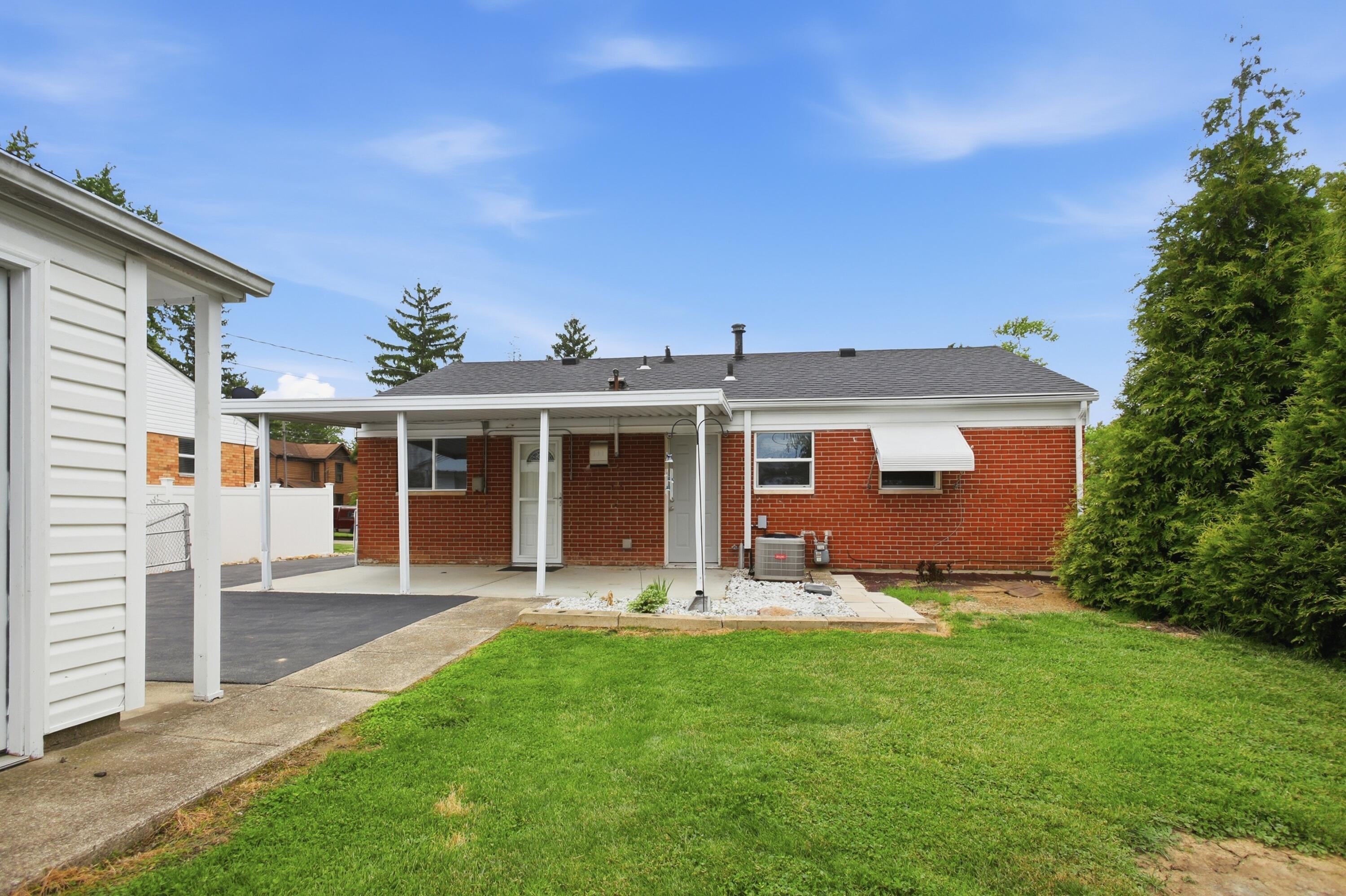 60 Quinby Lane, Dayton, Ohio 45432
