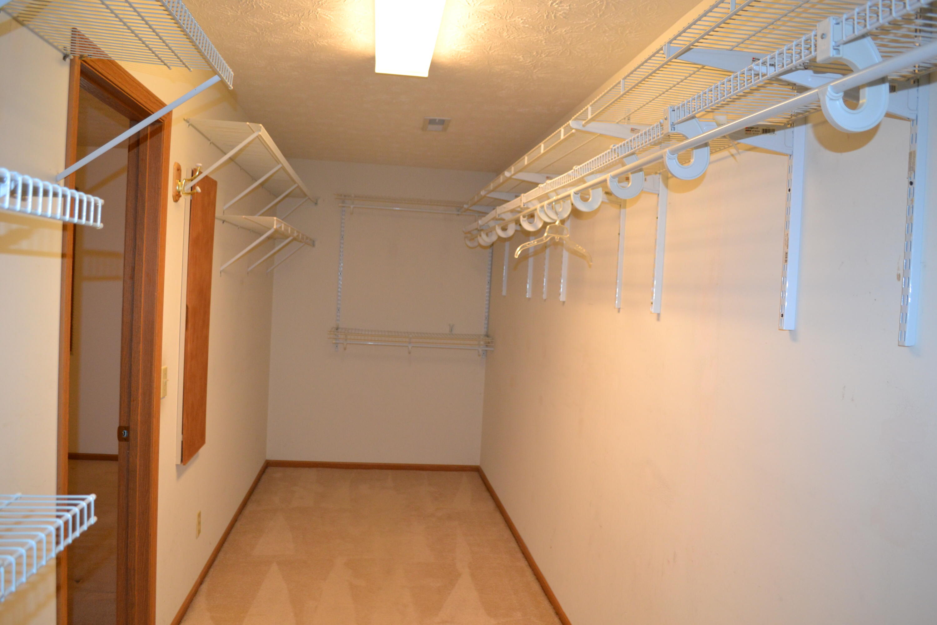 5866 Oldham Drive, Springfield, Ohio 45503