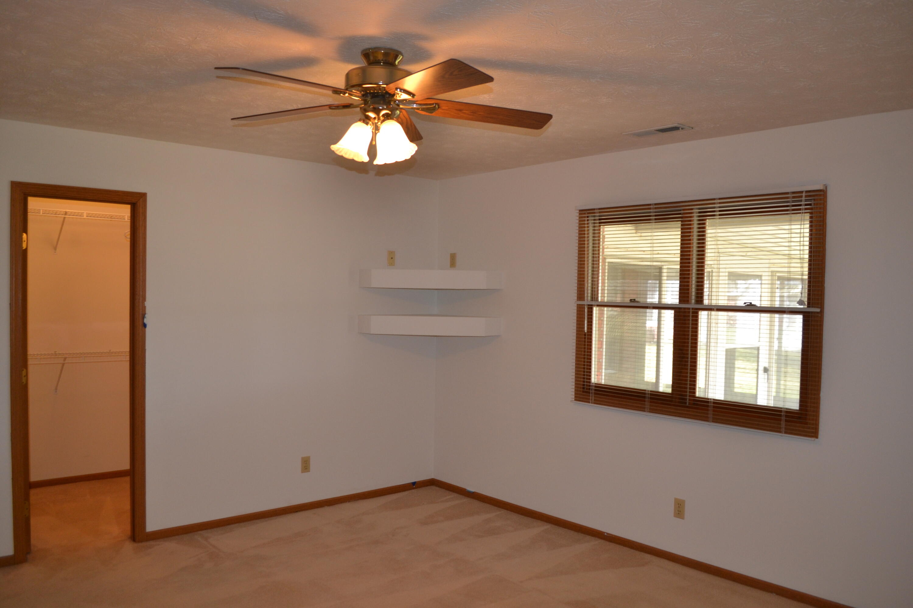 5866 Oldham Drive, Springfield, Ohio 45503