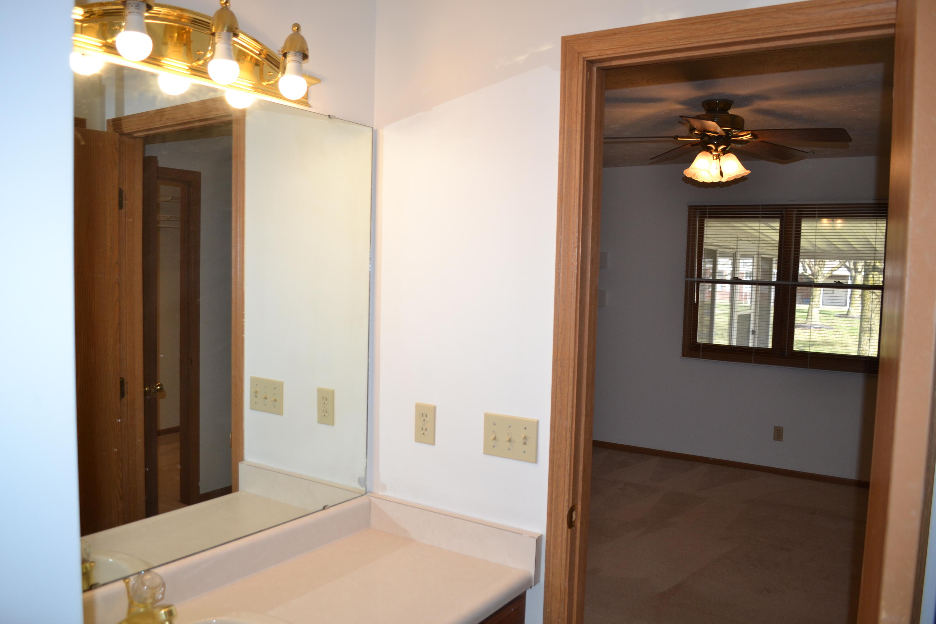 5866 Oldham Drive, Springfield, Ohio 45503