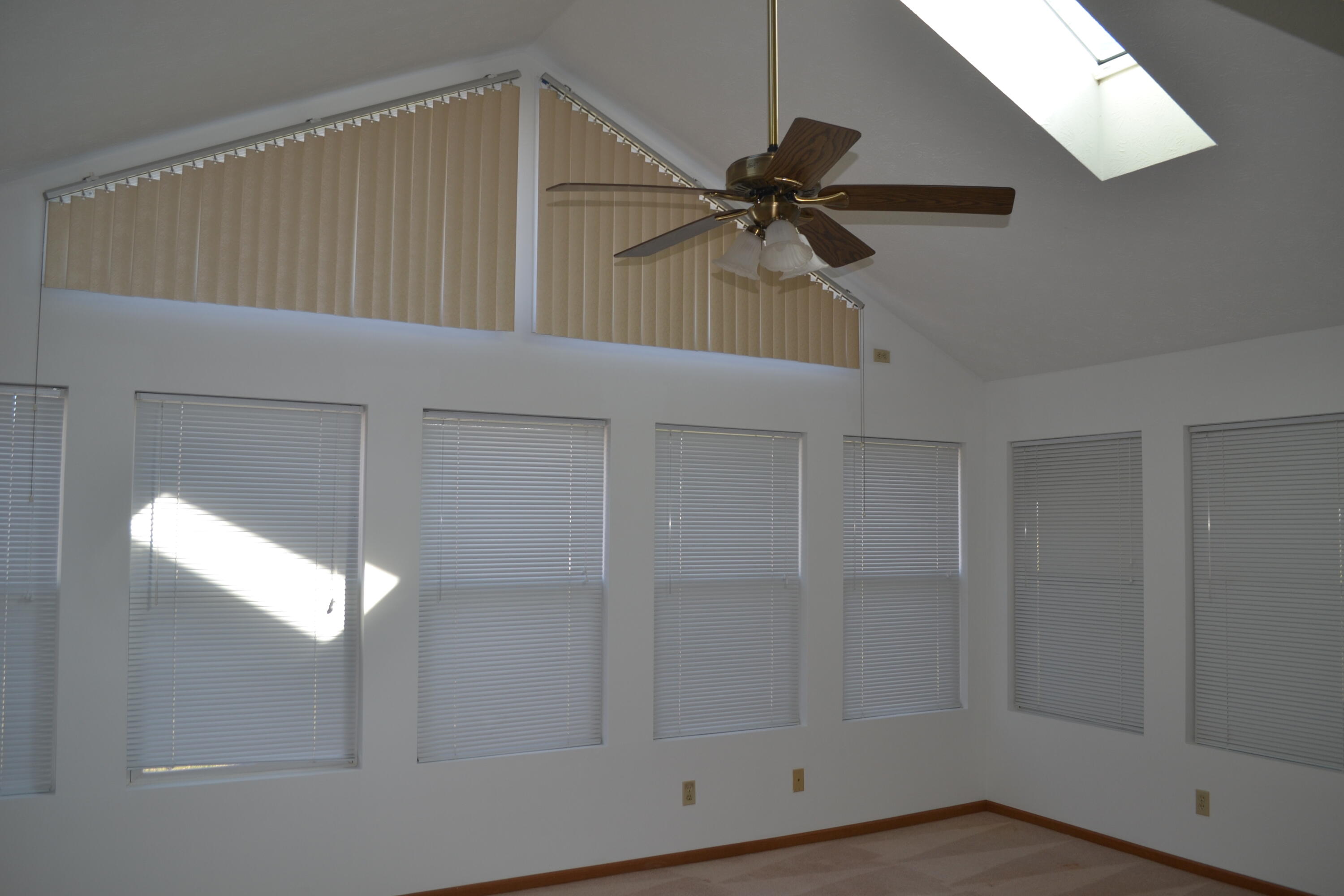5866 Oldham Drive, Springfield, Ohio 45503