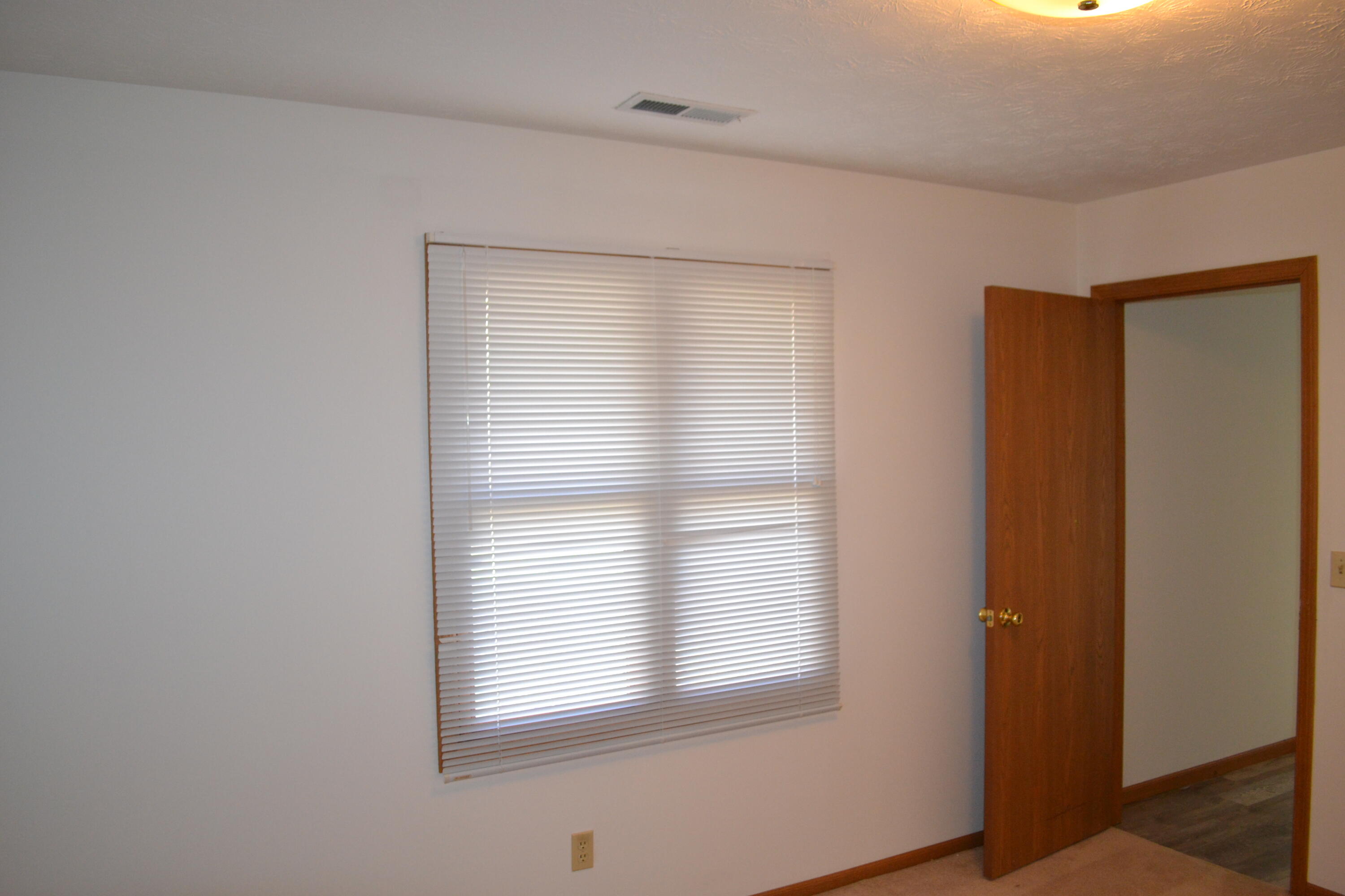 5866 Oldham Drive, Springfield, Ohio 45503
