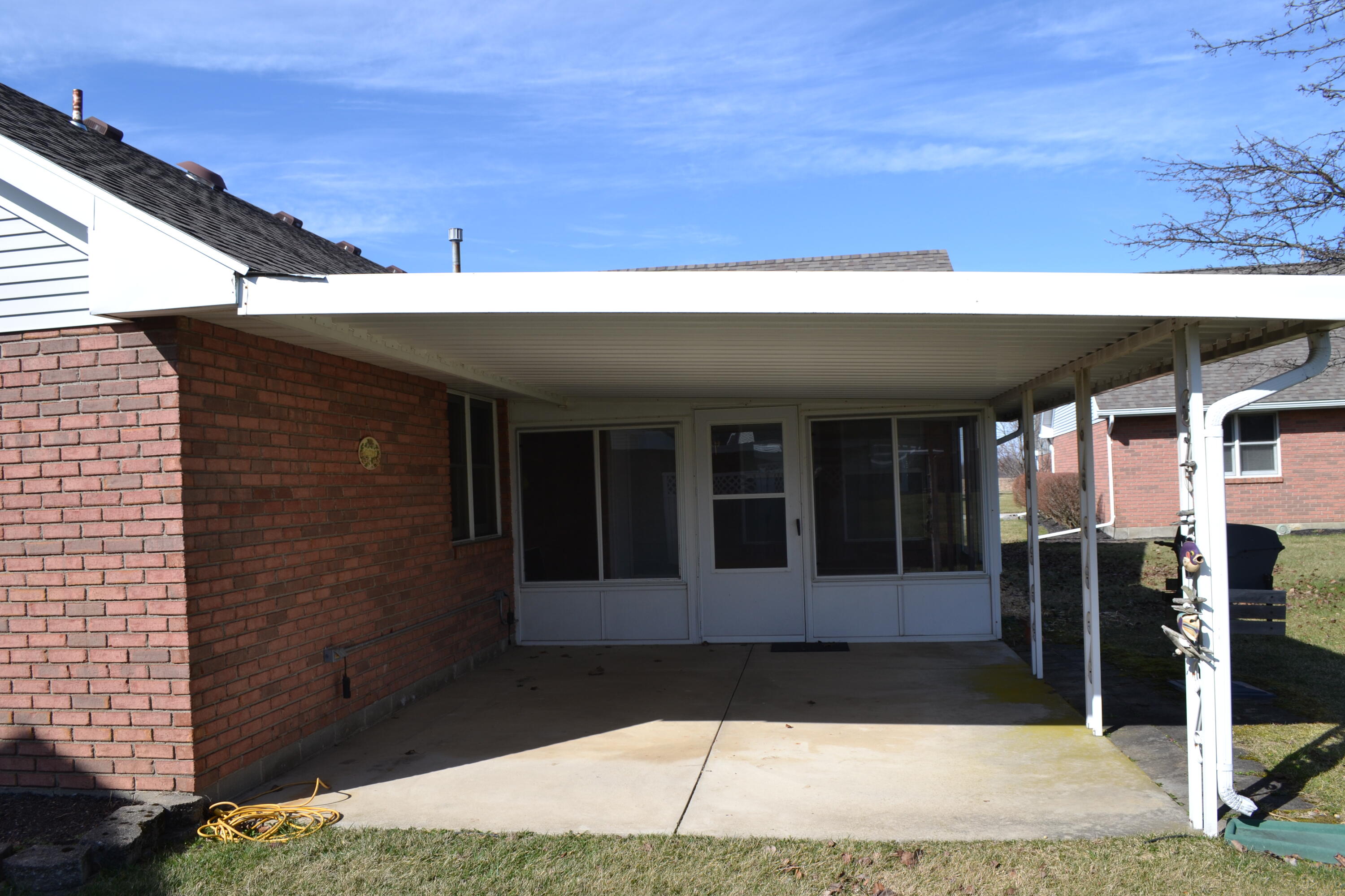 5866 Oldham Drive, Springfield, Ohio 45503